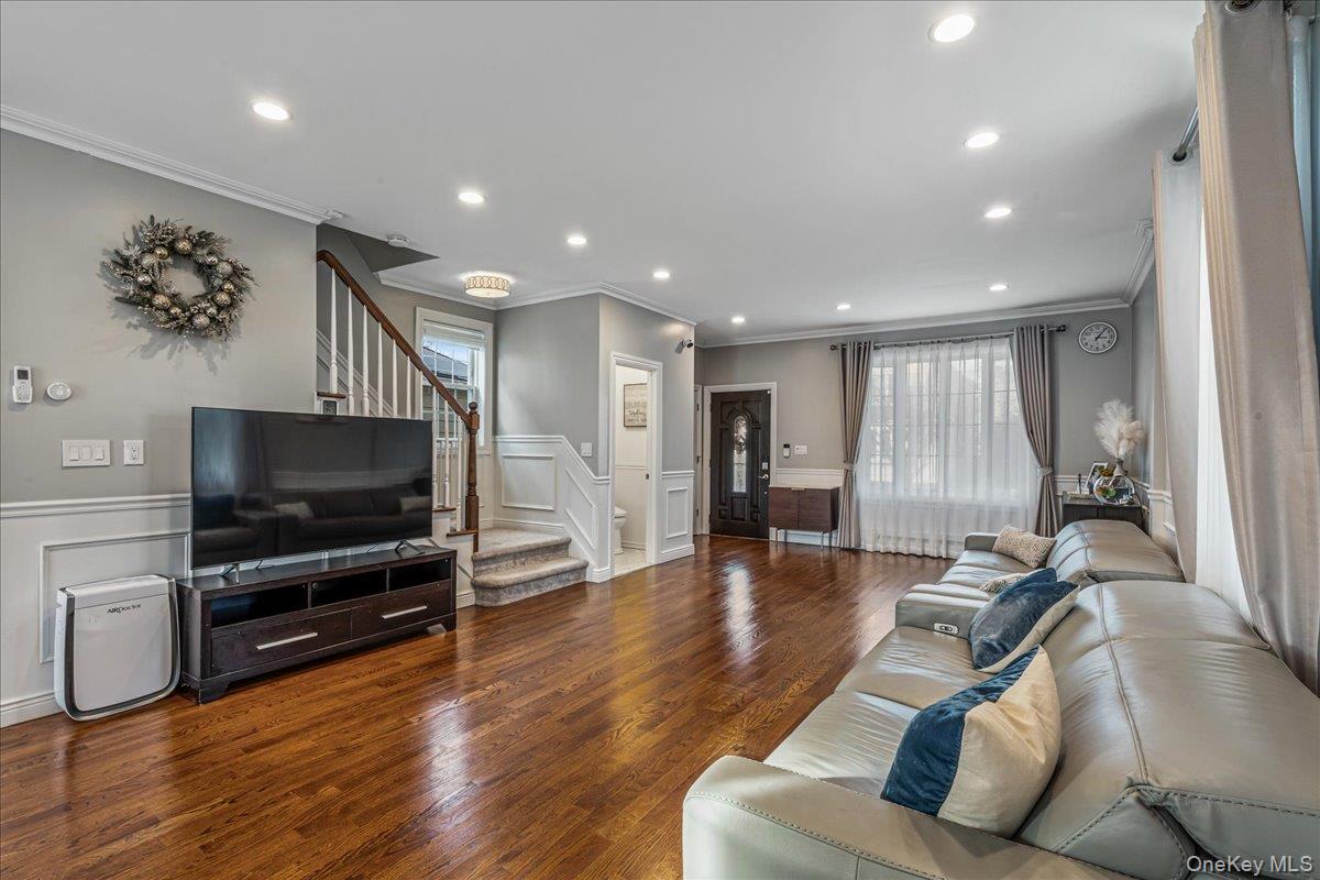 #8 photo, 14940 15th Drive, Whitestone , NY 11357