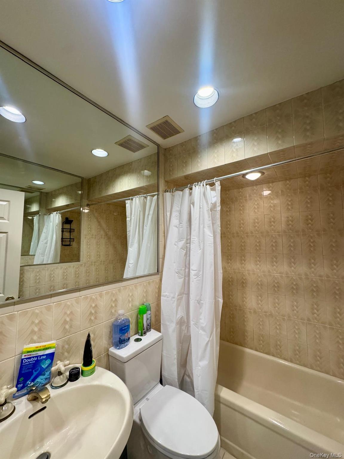 #14 photo, 2780 Rockaway Avenue, Oceanside , NY 11572