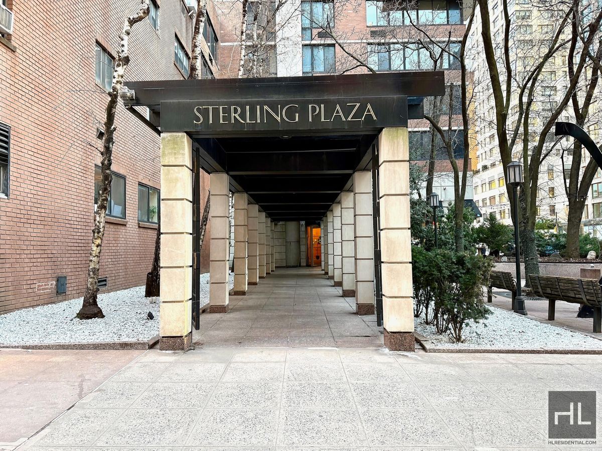 #13 photo, 255 E 49th Street, Midtown East , NY 10022