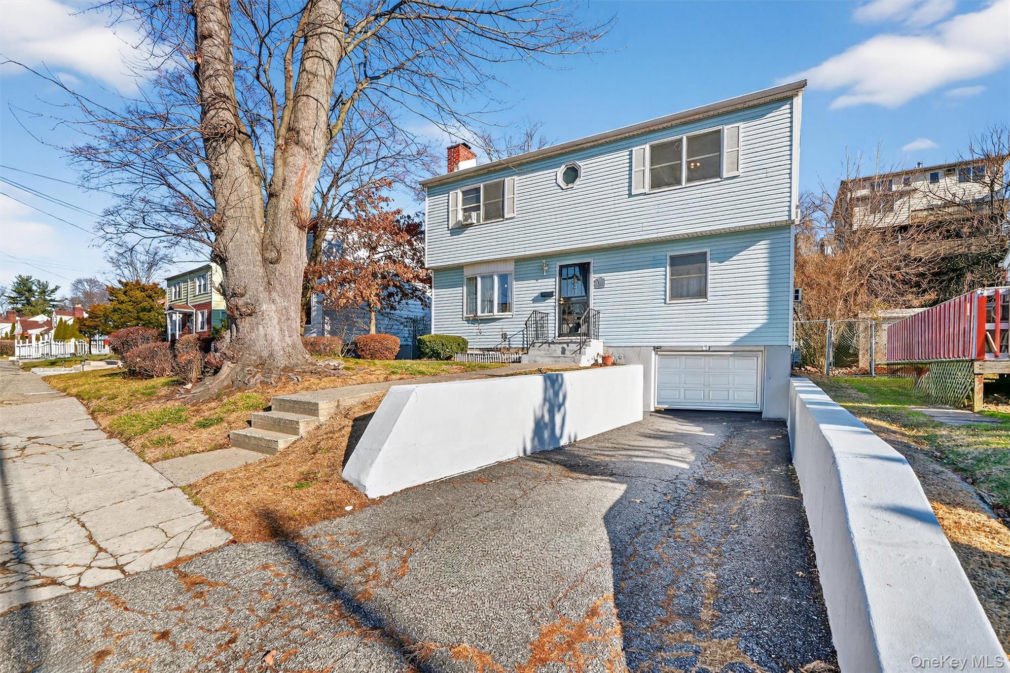 #3 photo, 191 Morsemere Avenue, Yonkers , NY 10703