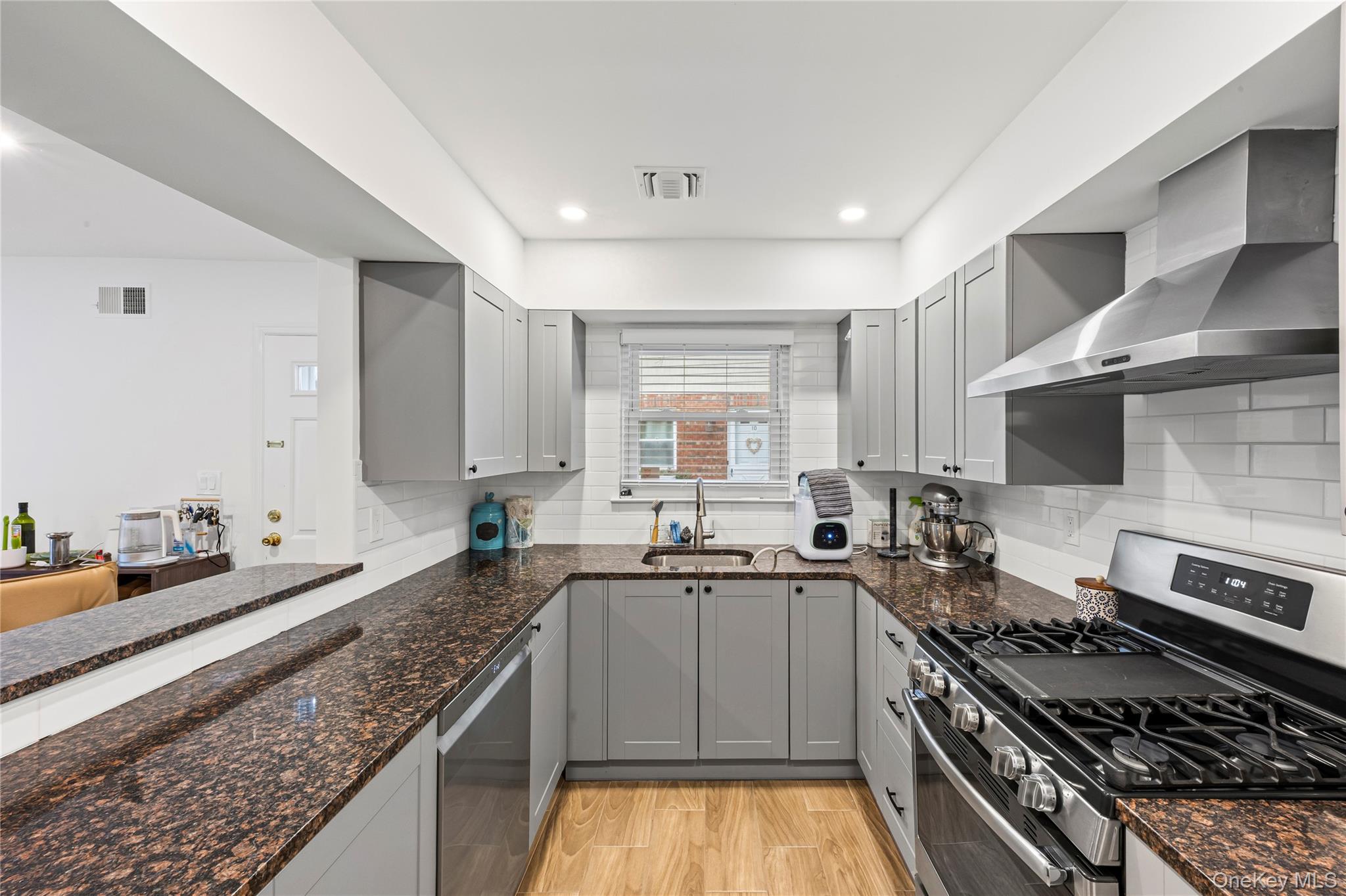 #7 photo, 1425 Jerusalem Ave., North Merrick , NY 11565