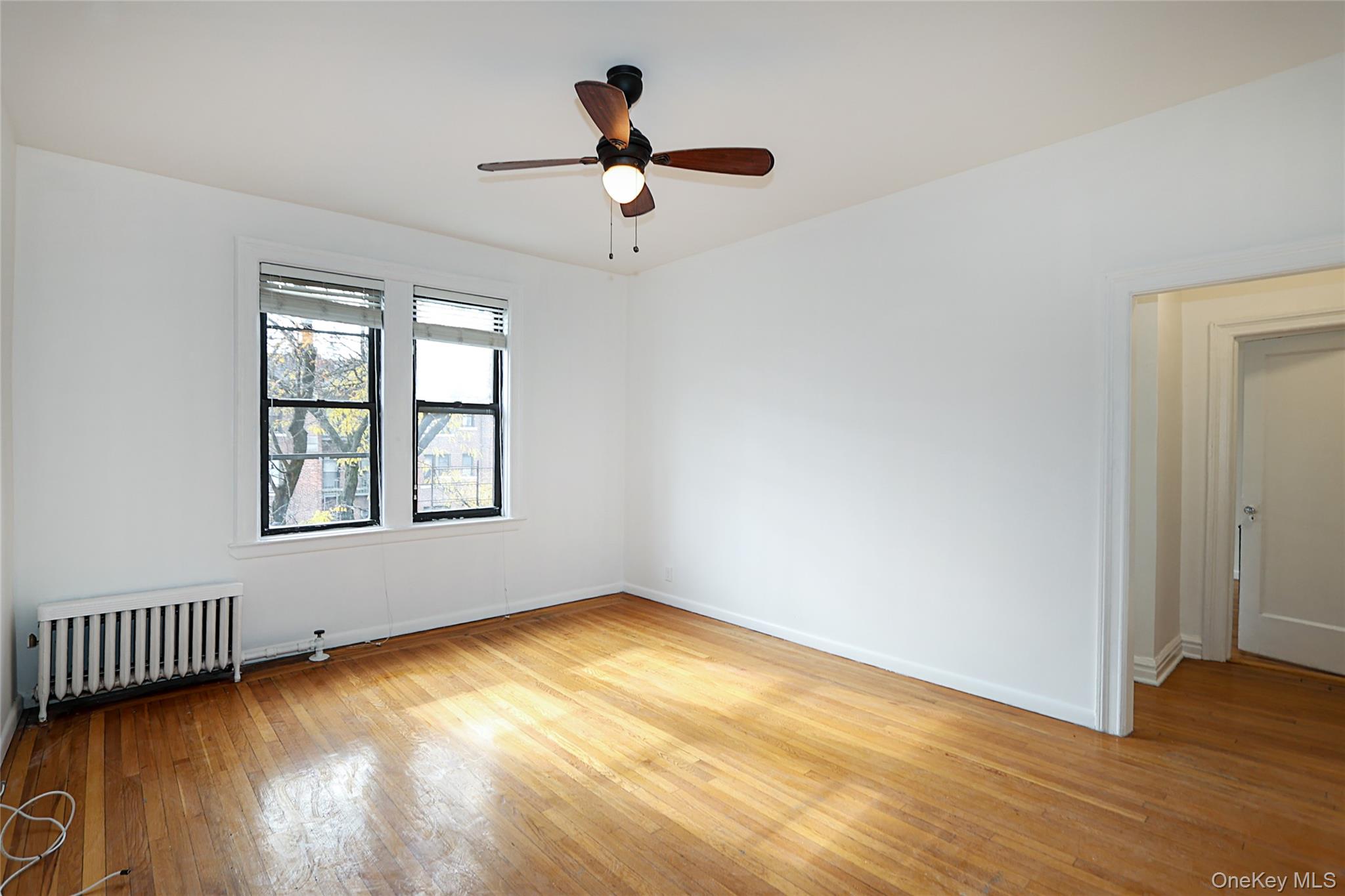 #11 photo, 115-25 Metropolitan Avenue, Kew Gardens , NY 11418