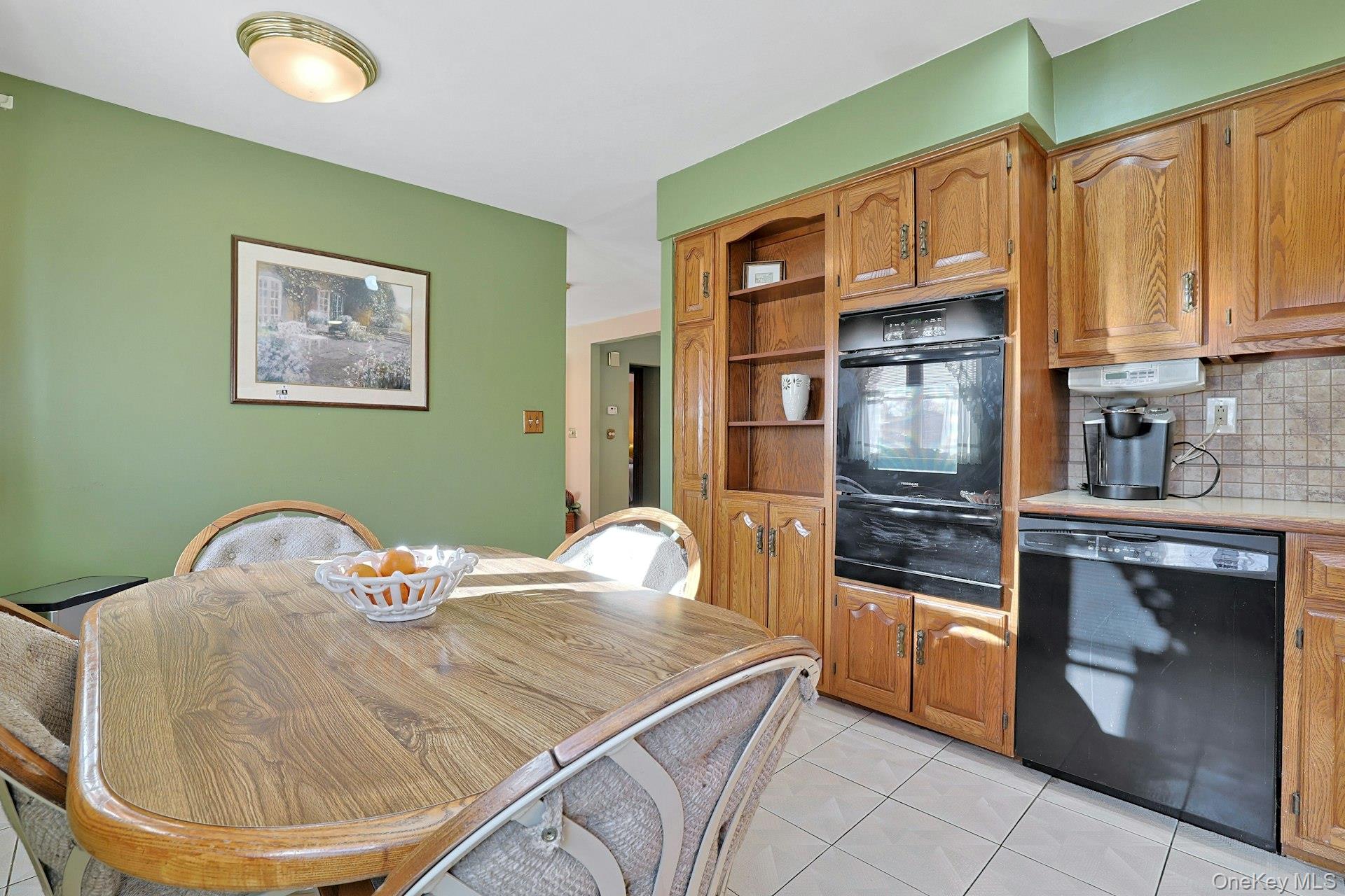 #11 photo, 25 Tennyson Drive, Nanuet , NY 10954