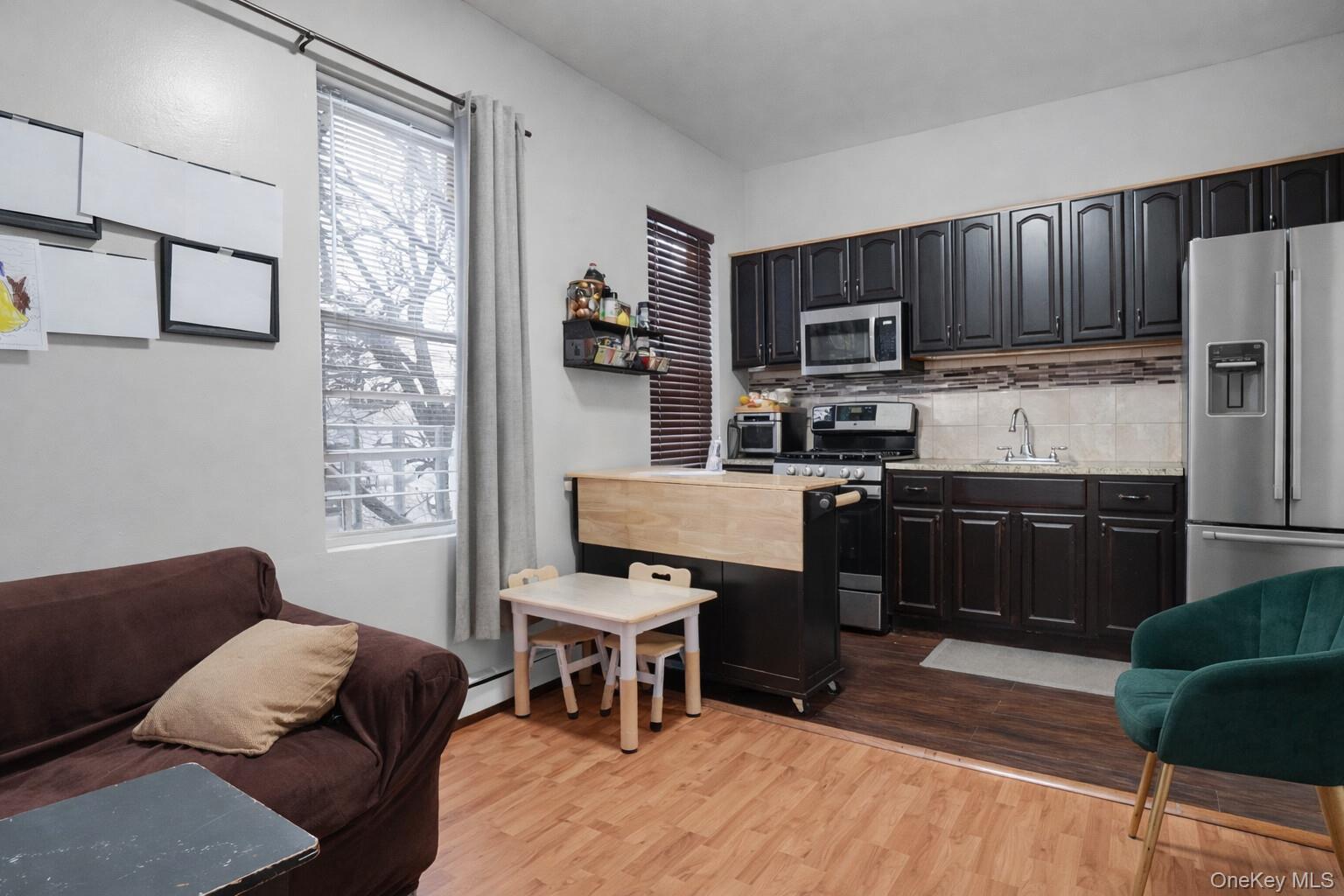 #9 photo, 4088 Grace Avenue, ब्रोंक्स Bronx , NY 10466