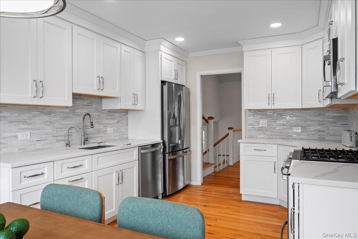 #15 photo, 1079 Weaver Street, New Rochelle , NY 10804