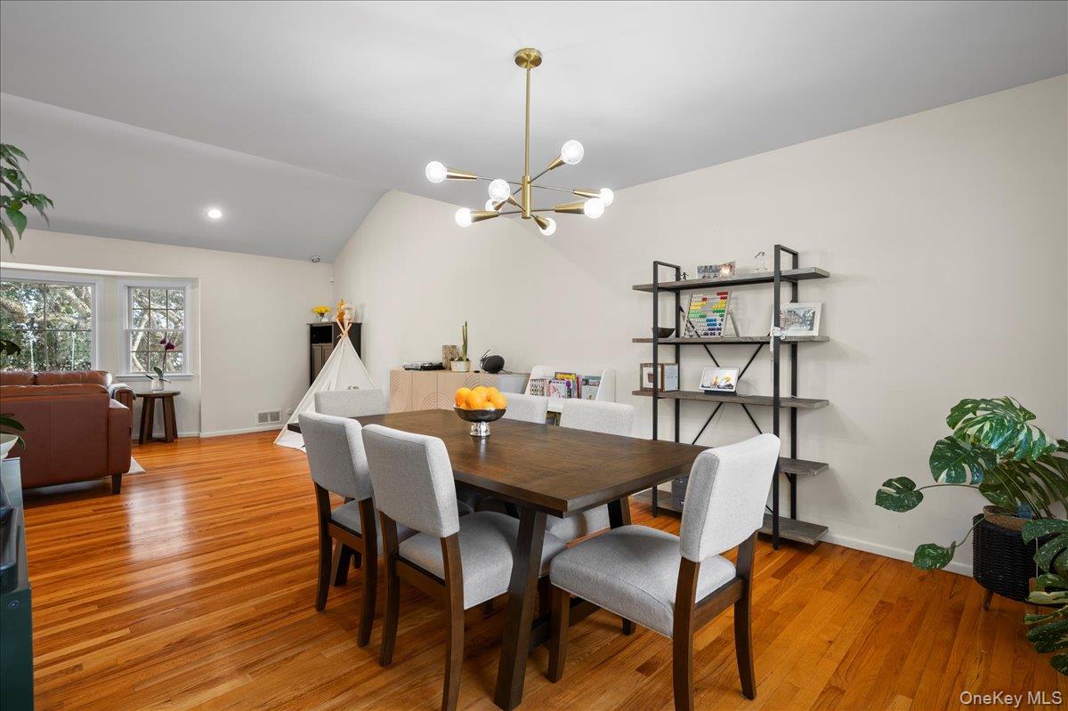 #17 photo, 1079 Weaver Street, New Rochelle , NY 10804