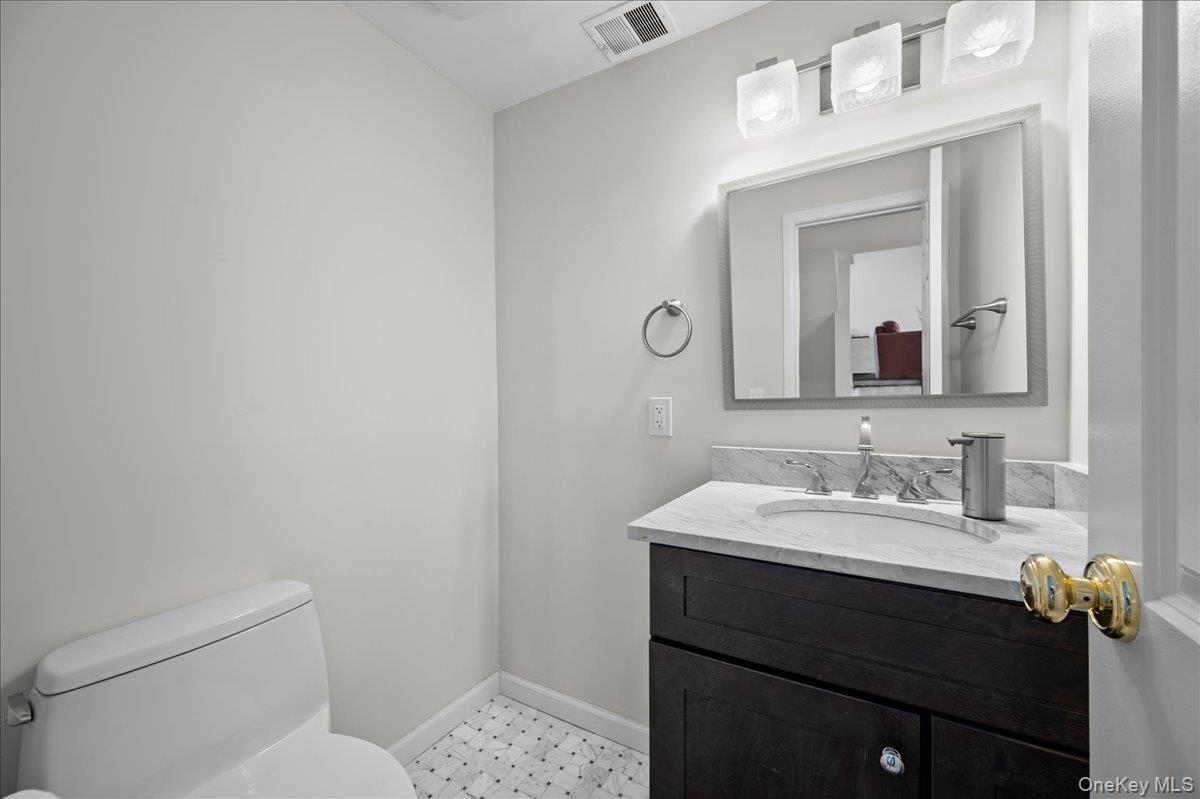 #5 photo, 1079 Weaver Street, New Rochelle , NY 10804