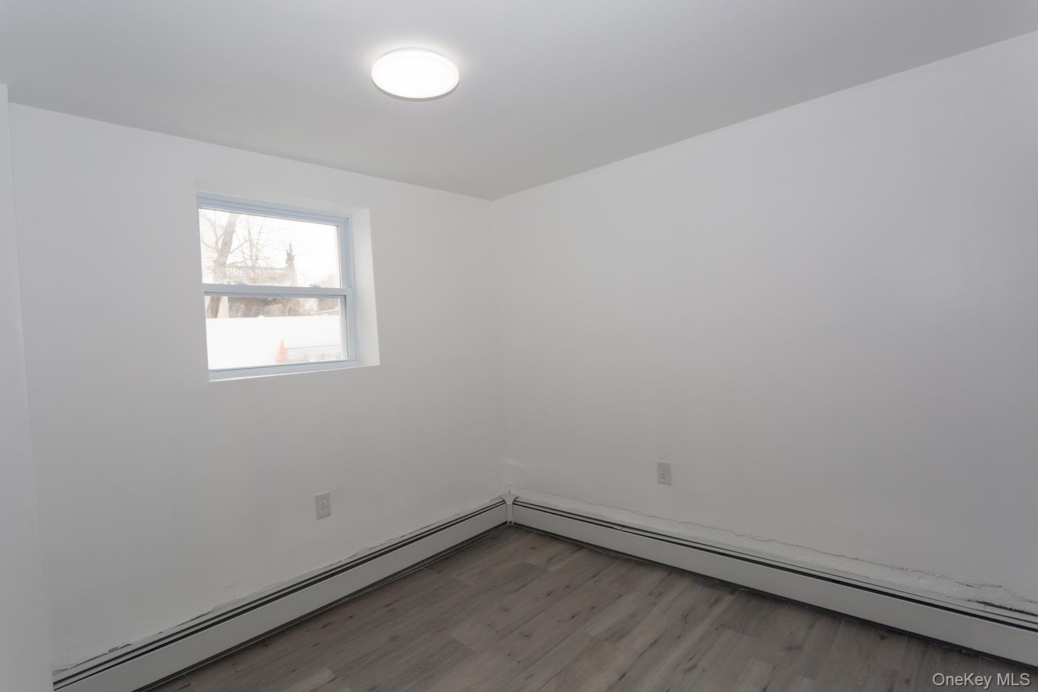 #14 photo, 14 Walnut Street, سوفولك Wyandanch , NY 11798