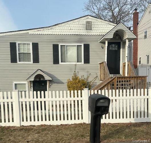 #2 photo, 14 Walnut Street, Wyandanch , NY 11798