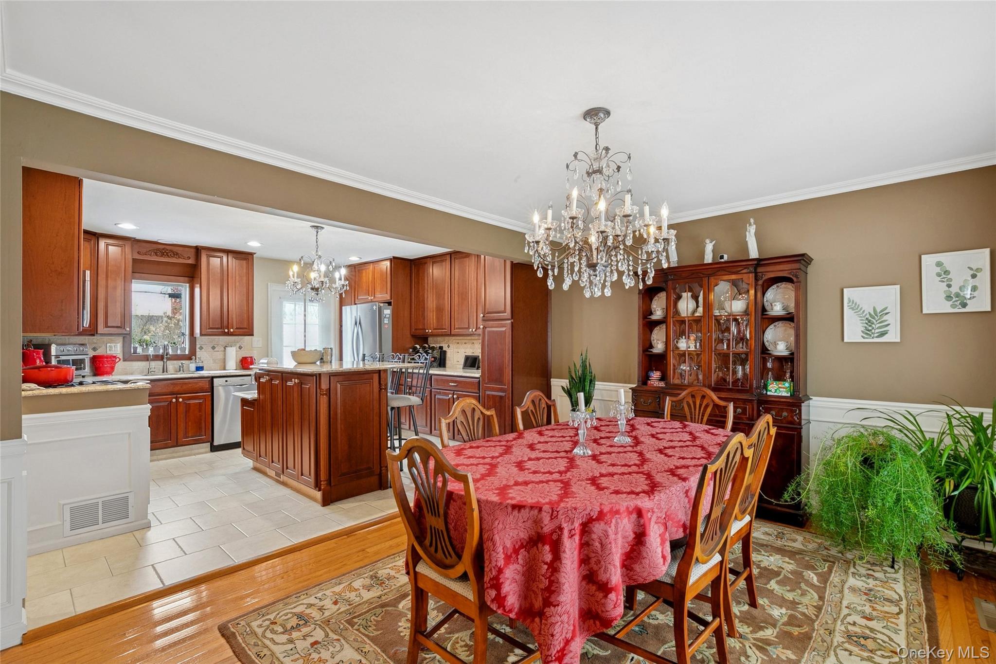 #10 photo, 67 Combes Avenue, Hicksville , NY 11801