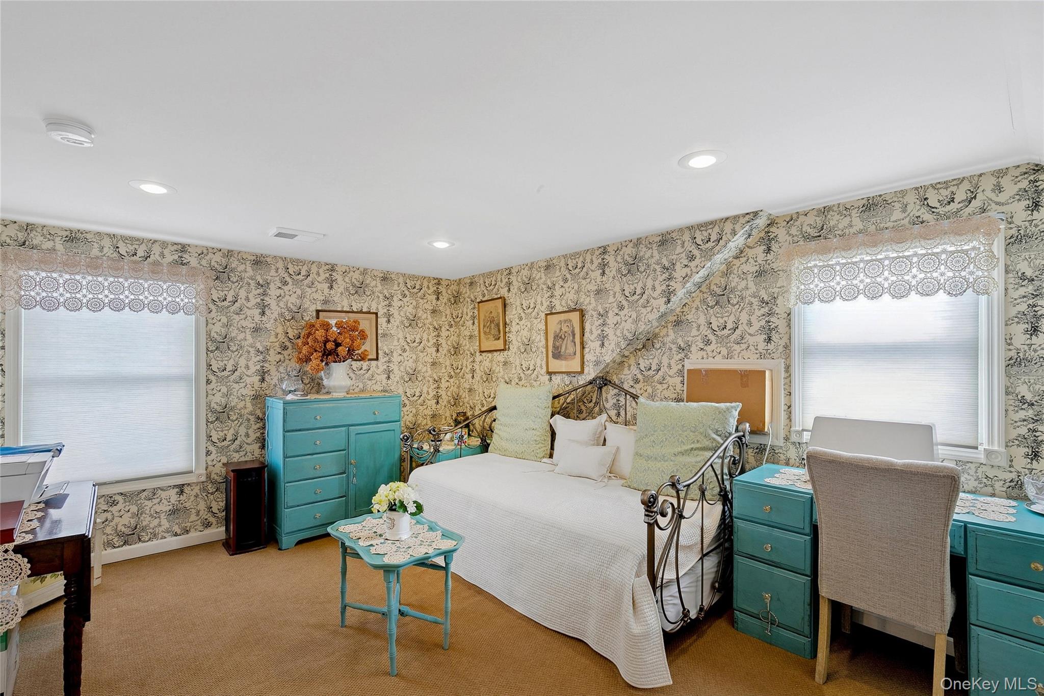 #16 photo, 67 Combes Avenue, Hicksville , NY 11801