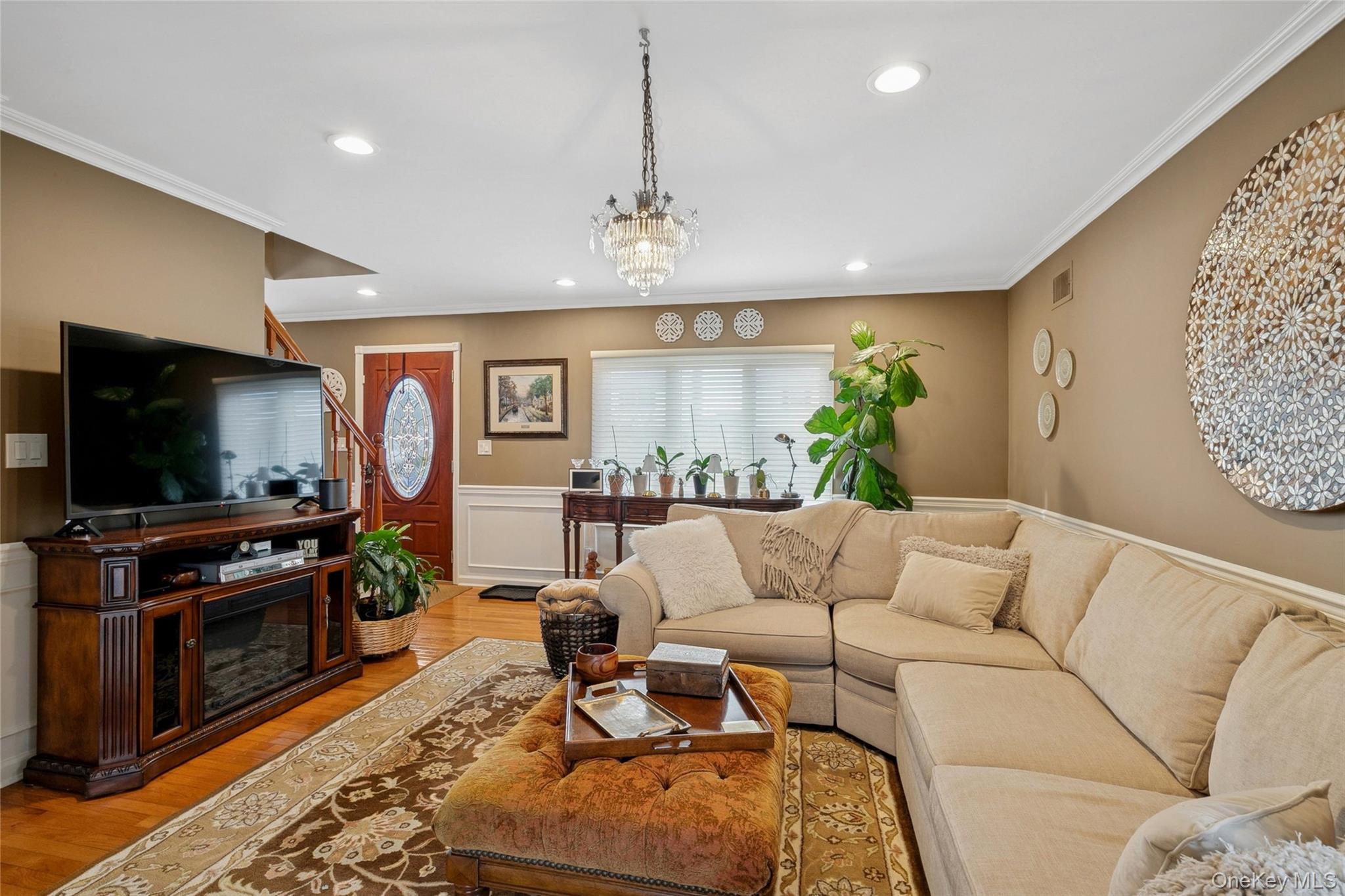 #5 photo, 67 Combes Avenue, Hicksville , NY 11801