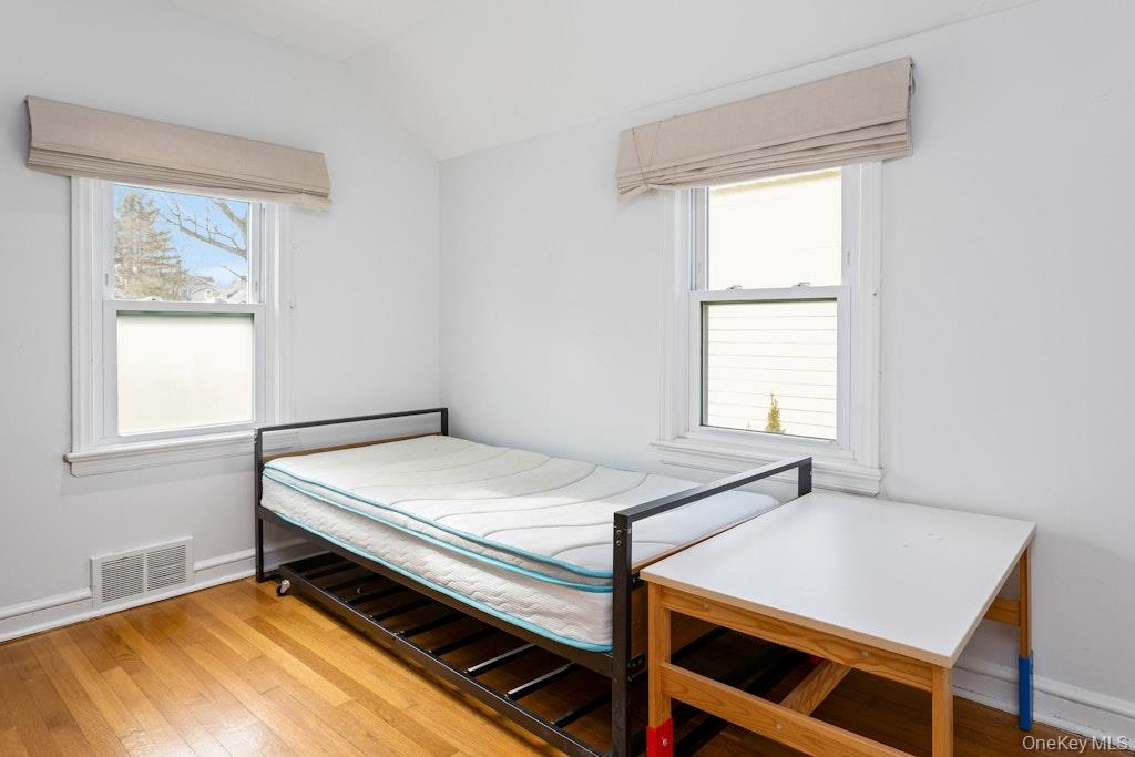 #12 photo, 155 White Road, Scarsdale , NY 10583