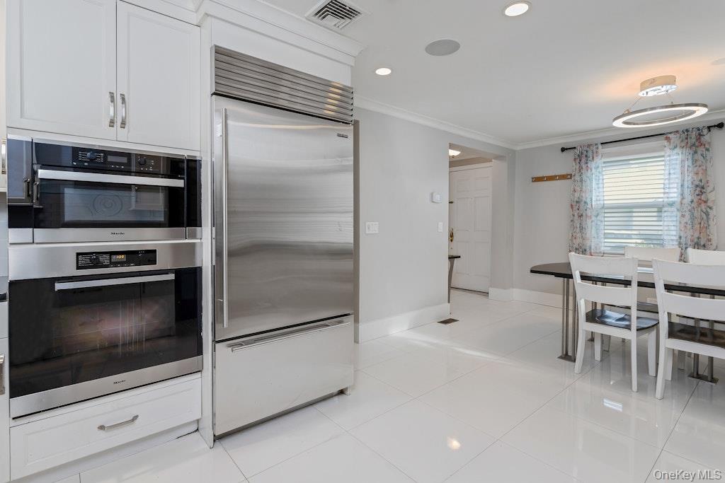 #4 photo, 155 White Road, Scarsdale , NY 10583