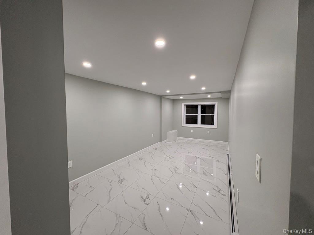 #4 photo, 2819 Schurz Avenue, Bronx , NY 10465