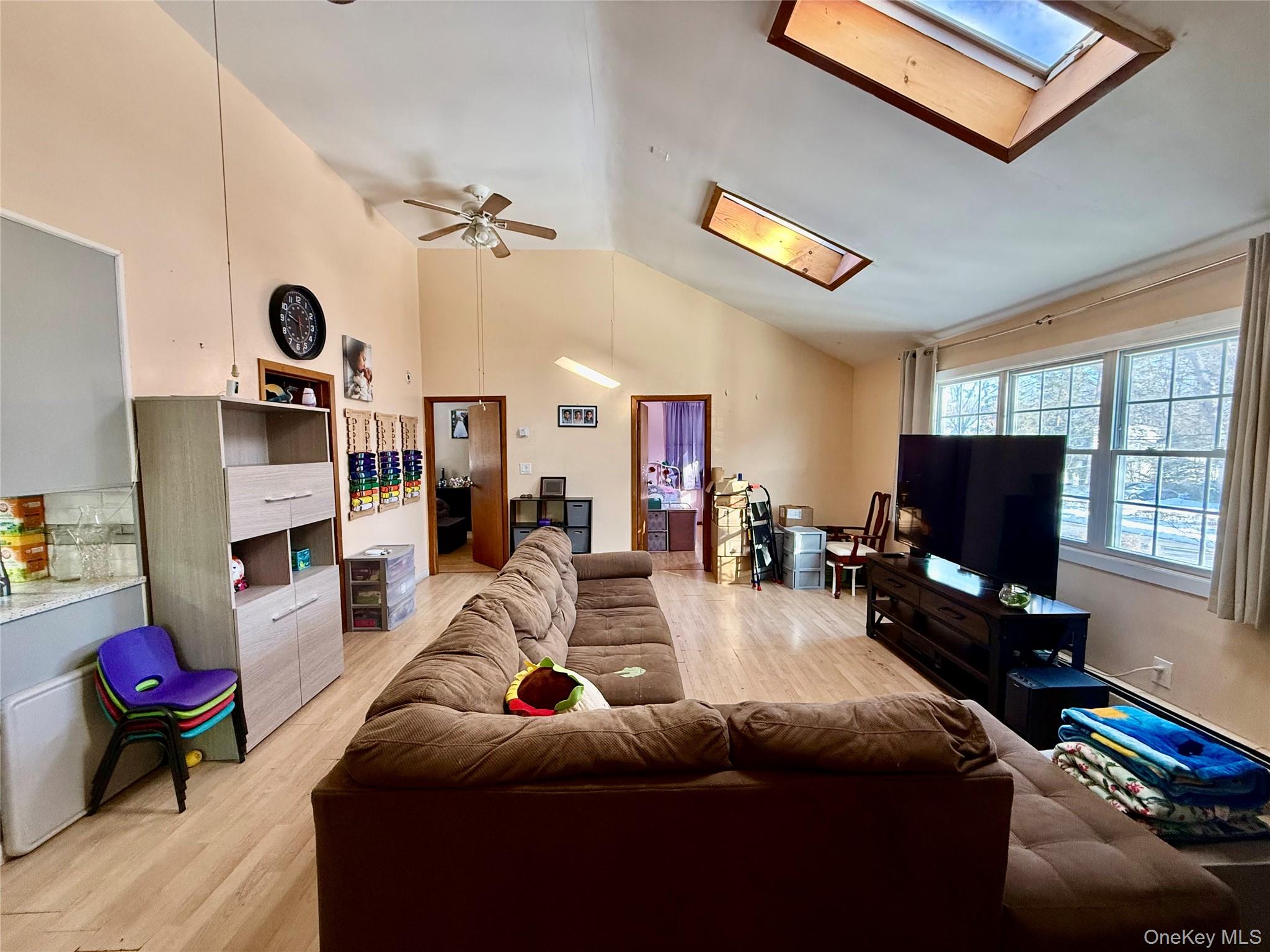 #8 photo, 1644 N Gardiner Drive, سوفولك Bay Shore , NY 11706