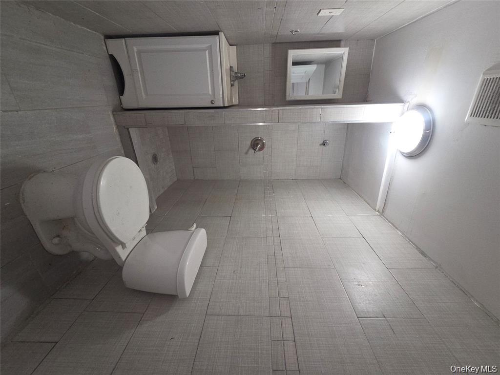 #14 photo, 10532 192nd Street, Saint Albans , NY 11412