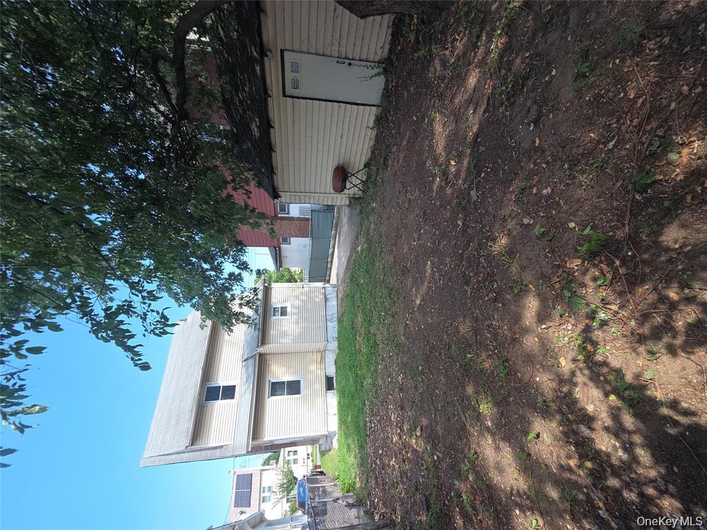 #15 photo, 10532 192nd Street, Saint Albans , NY 11412