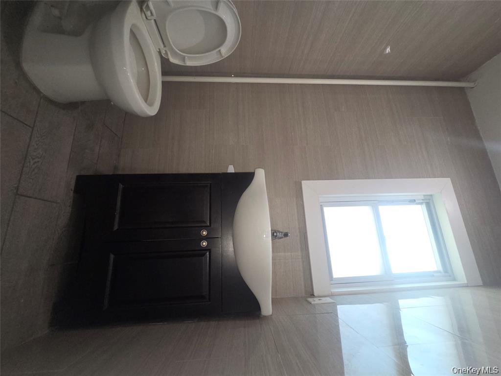 #4 photo, 10532 192nd Street, Saint Albans , NY 11412