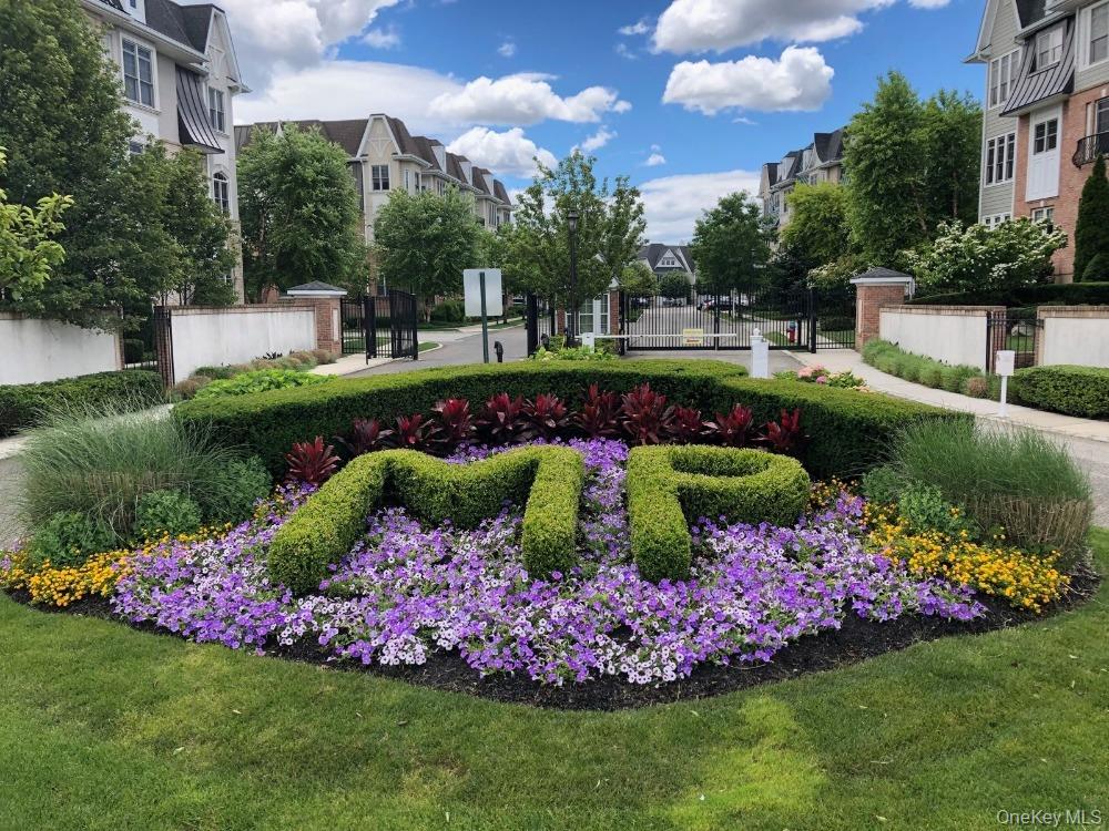 #1 photo, 428 Trotting Lane, Westbury , NY 11590