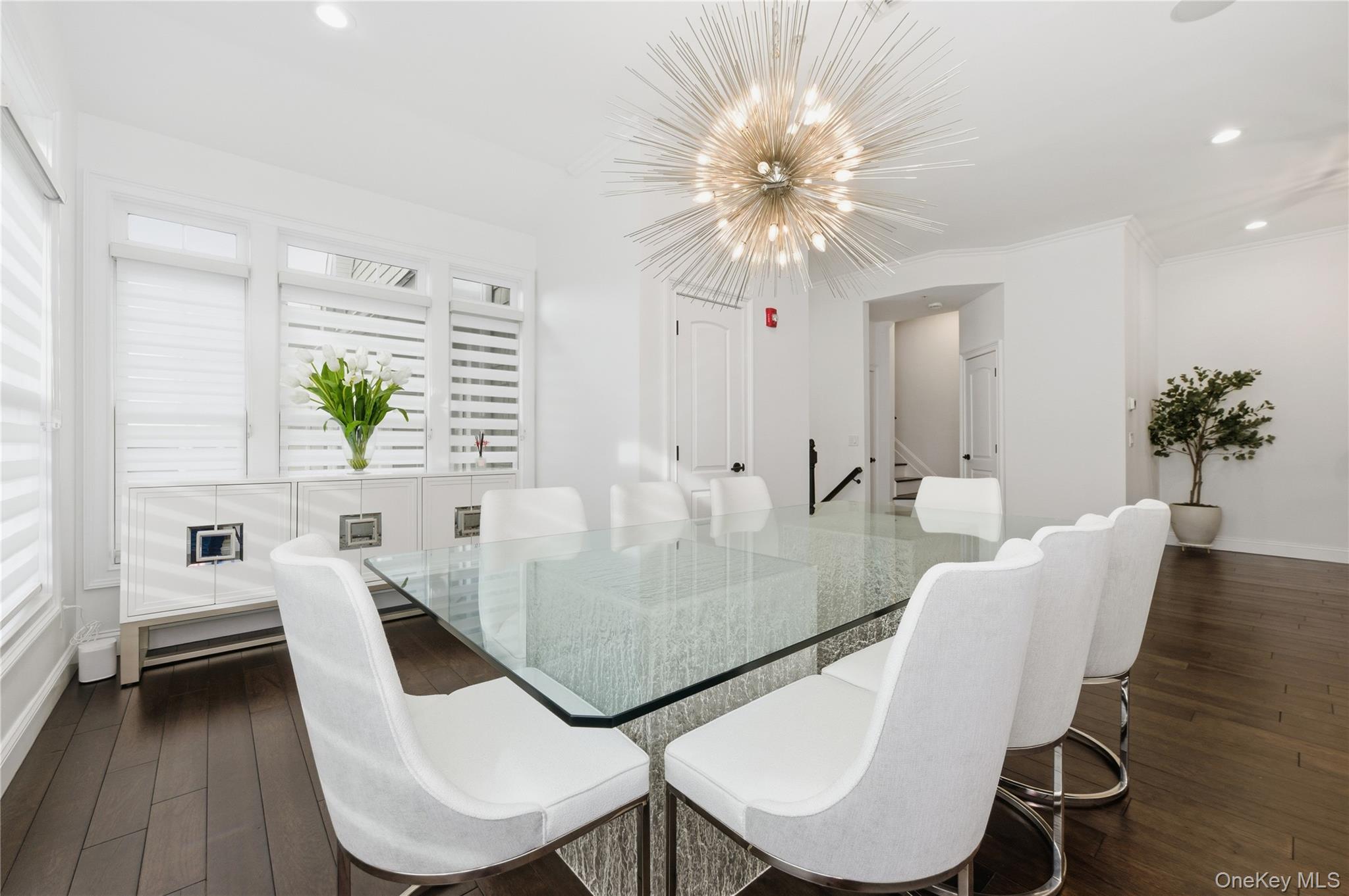 #11 photo, 428 Trotting Lane, Westbury , NY 11590