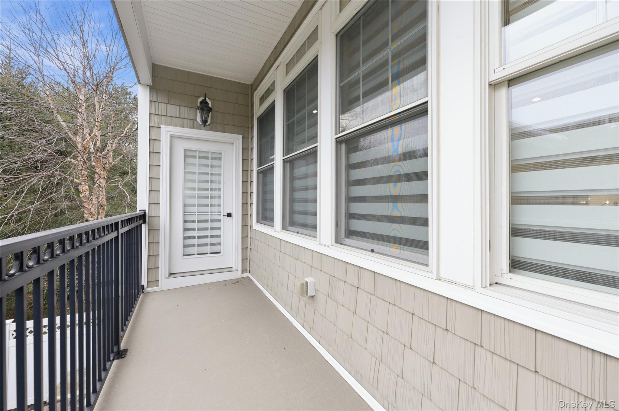 #18 photo, 428 Trotting Lane, Westbury , NY 11590