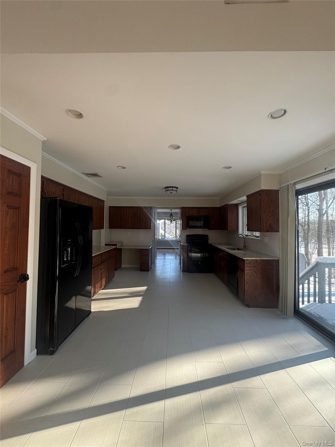 #5 photo, 28 Lakeview Drive, Yorktown Heights , NY 10598