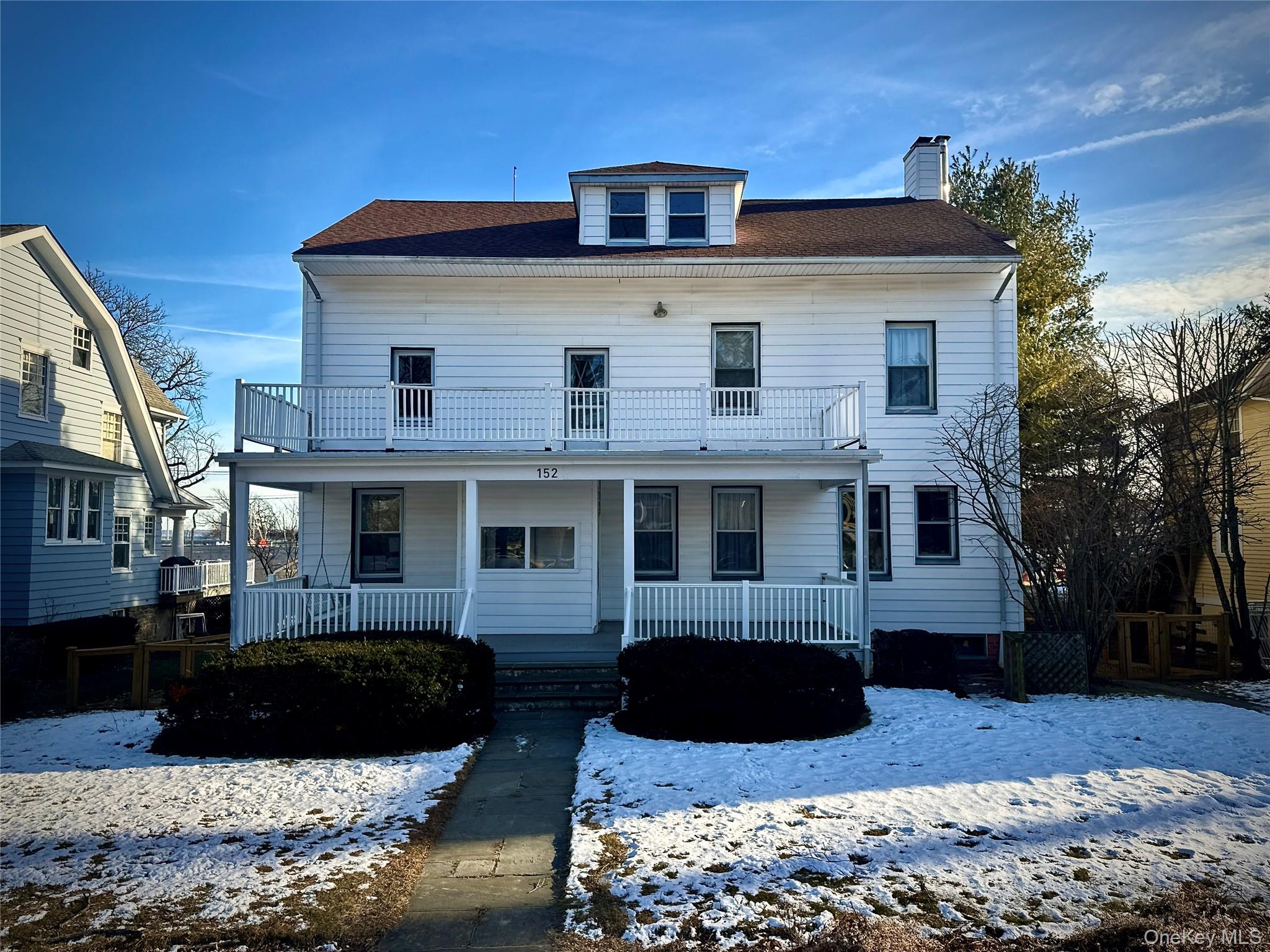 #1 photo, 152 Sutton Manor Road, New Rochelle , NY 10801