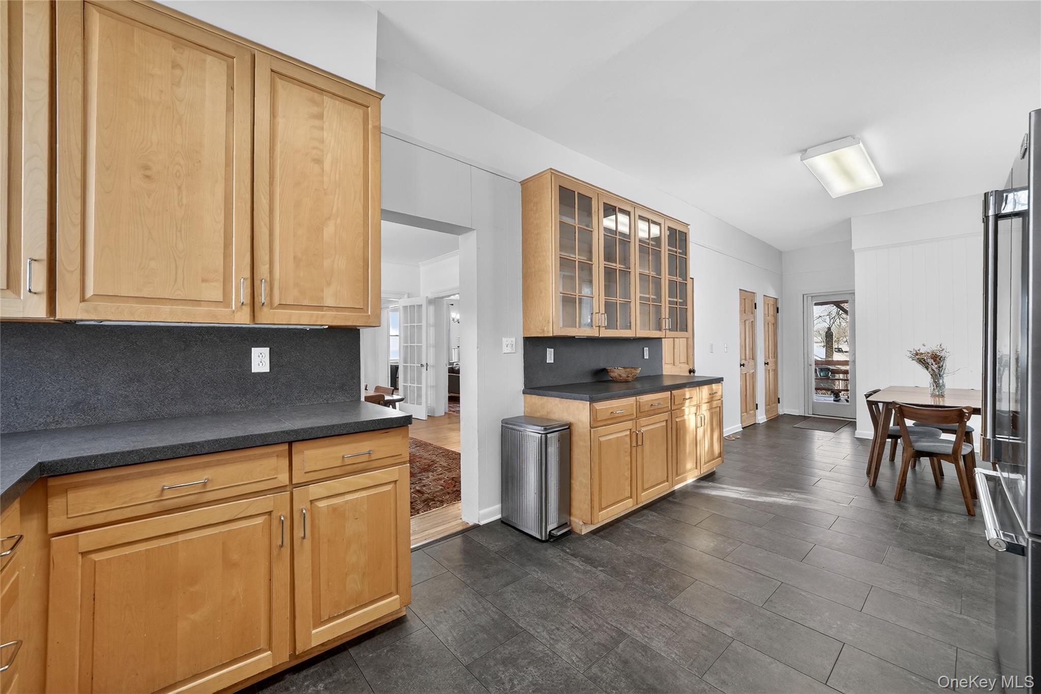 #16 photo, 152 Sutton Manor Road, New Rochelle , NY 10801