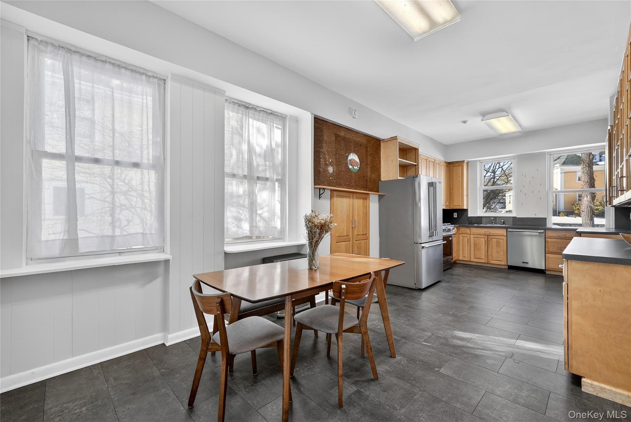 #18 photo, 152 Sutton Manor Road, New Rochelle , NY 10801