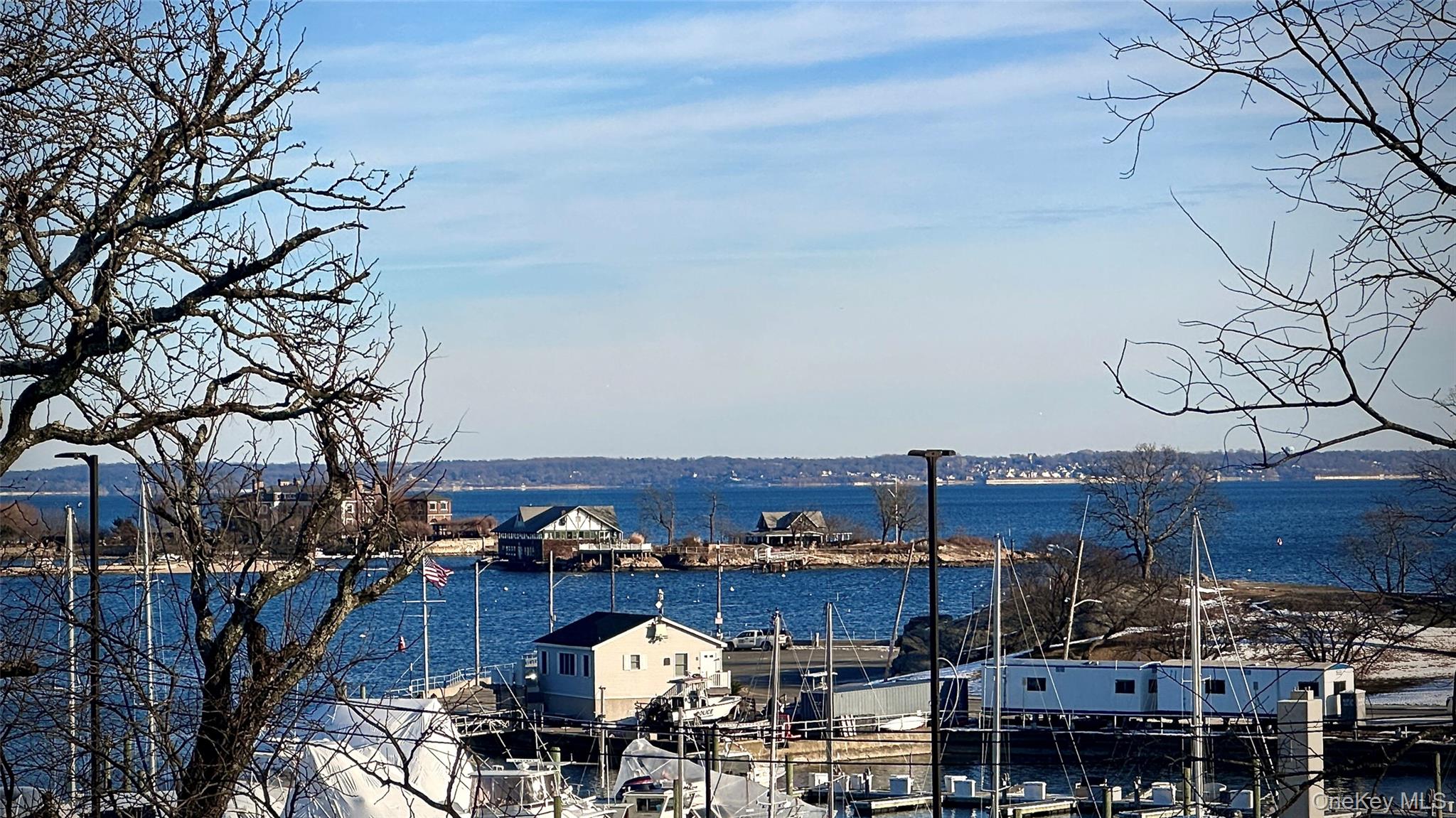 #4 photo, 152 Sutton Manor Road, New Rochelle , NY 10801