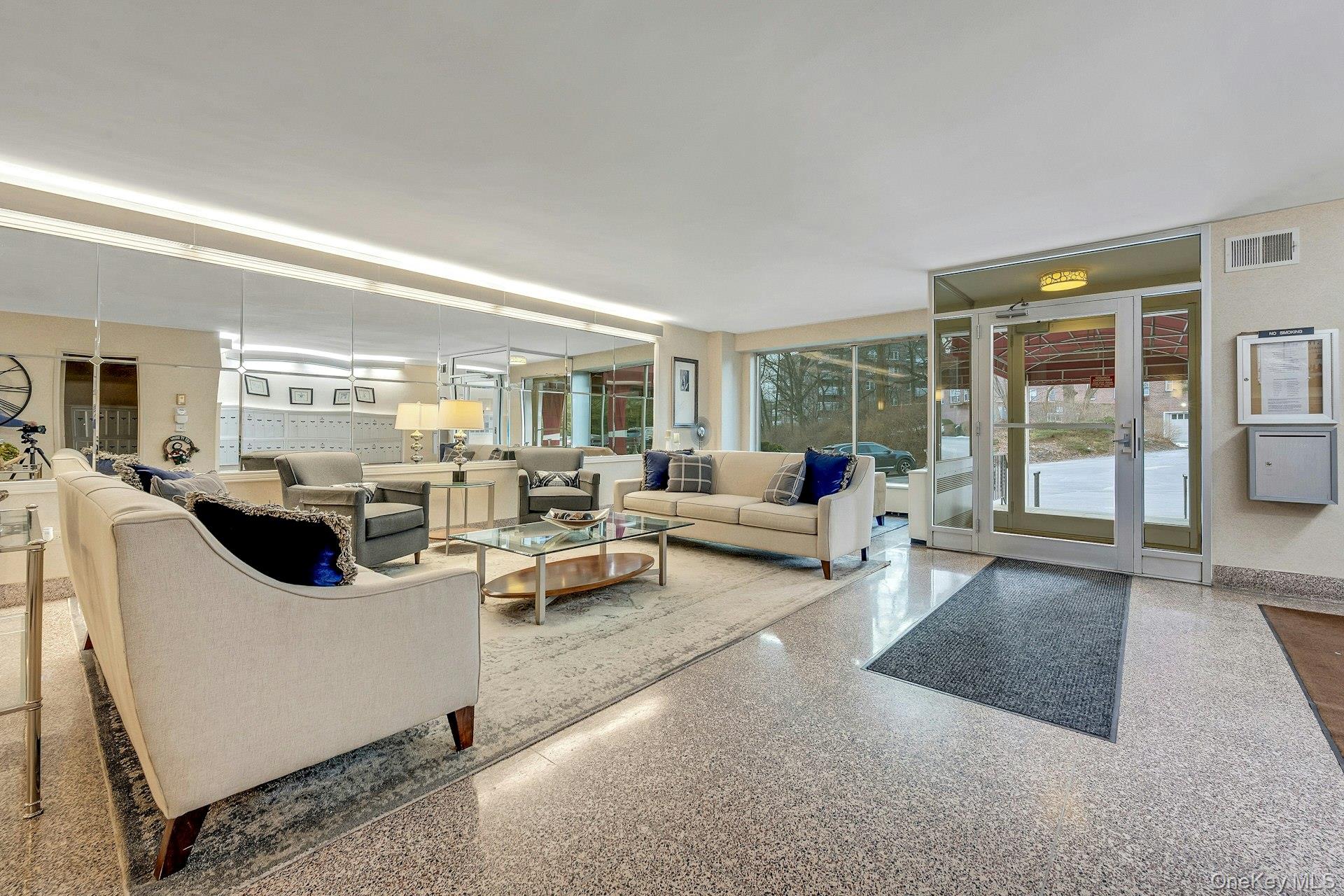 #19 photo, 615 Palmer, Yonkers , NY 10701