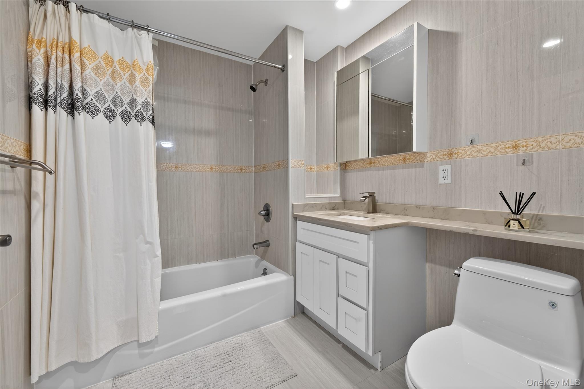 #7 photo, 6538 Austin Street, Rego Park , NY 11374