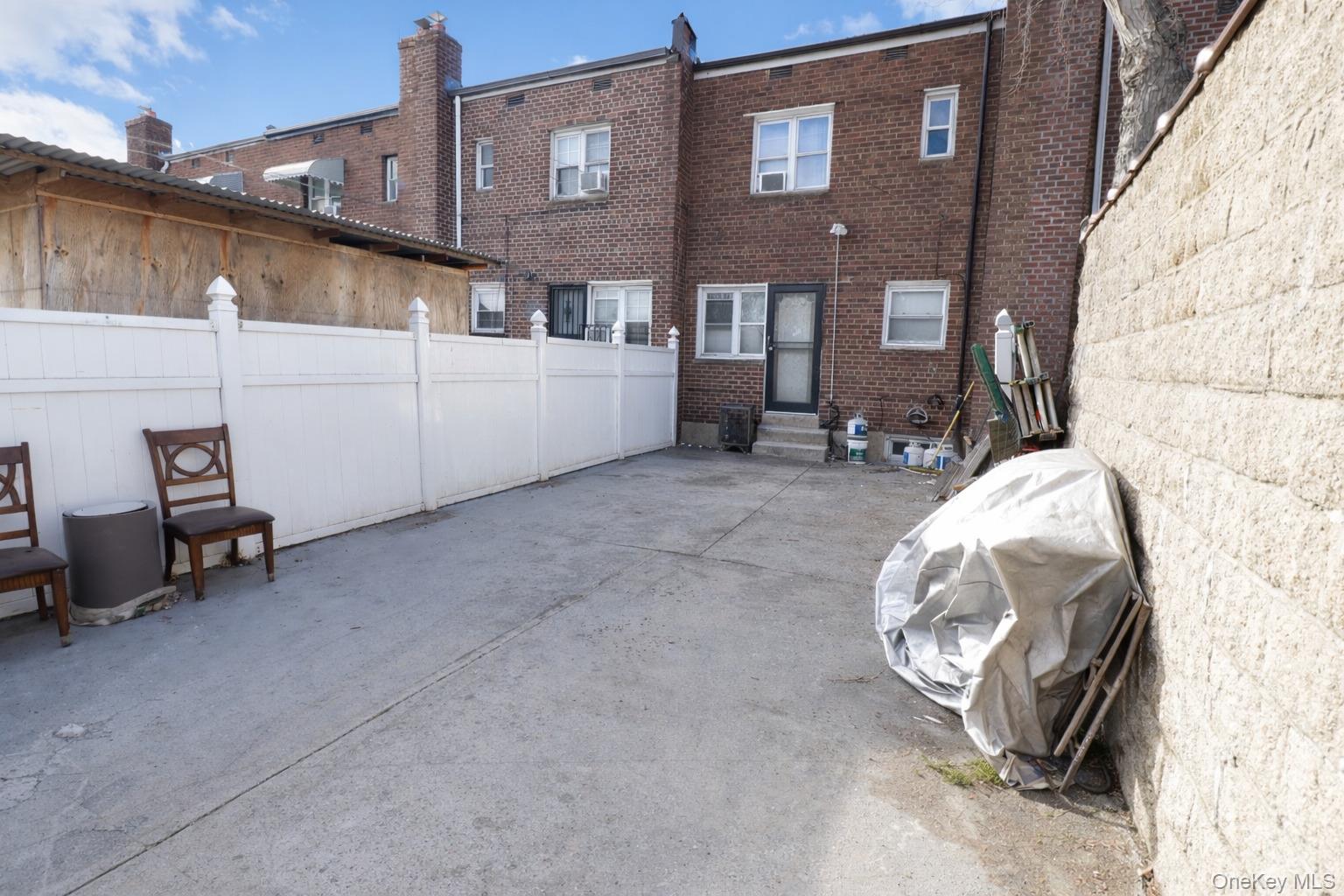 #16 photo, 11627 167th Street, Jamaica , NY 11434