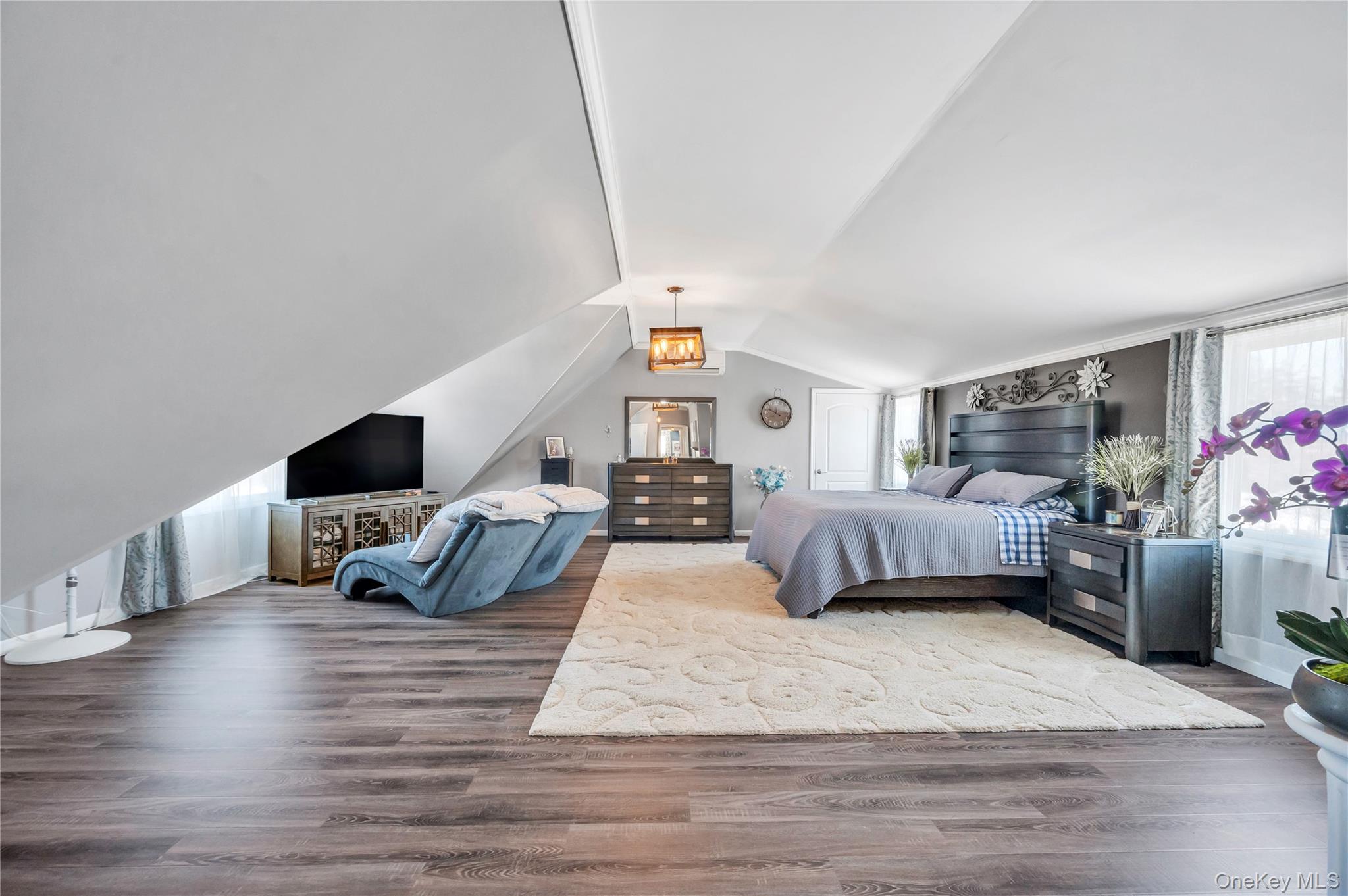 #18 photo, 19 Radburn Drive, Commack , NY 11725