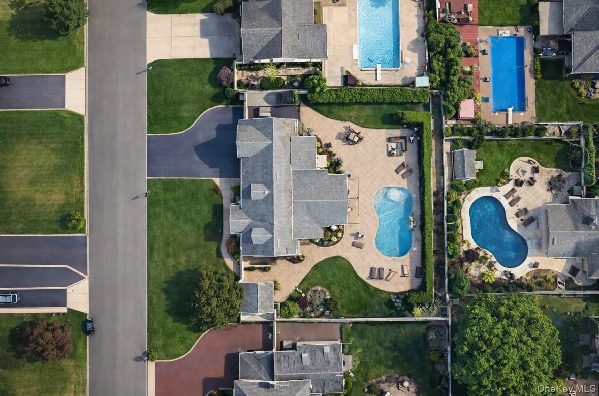 #2 photo, 19 Radburn Drive, Commack , NY 11725