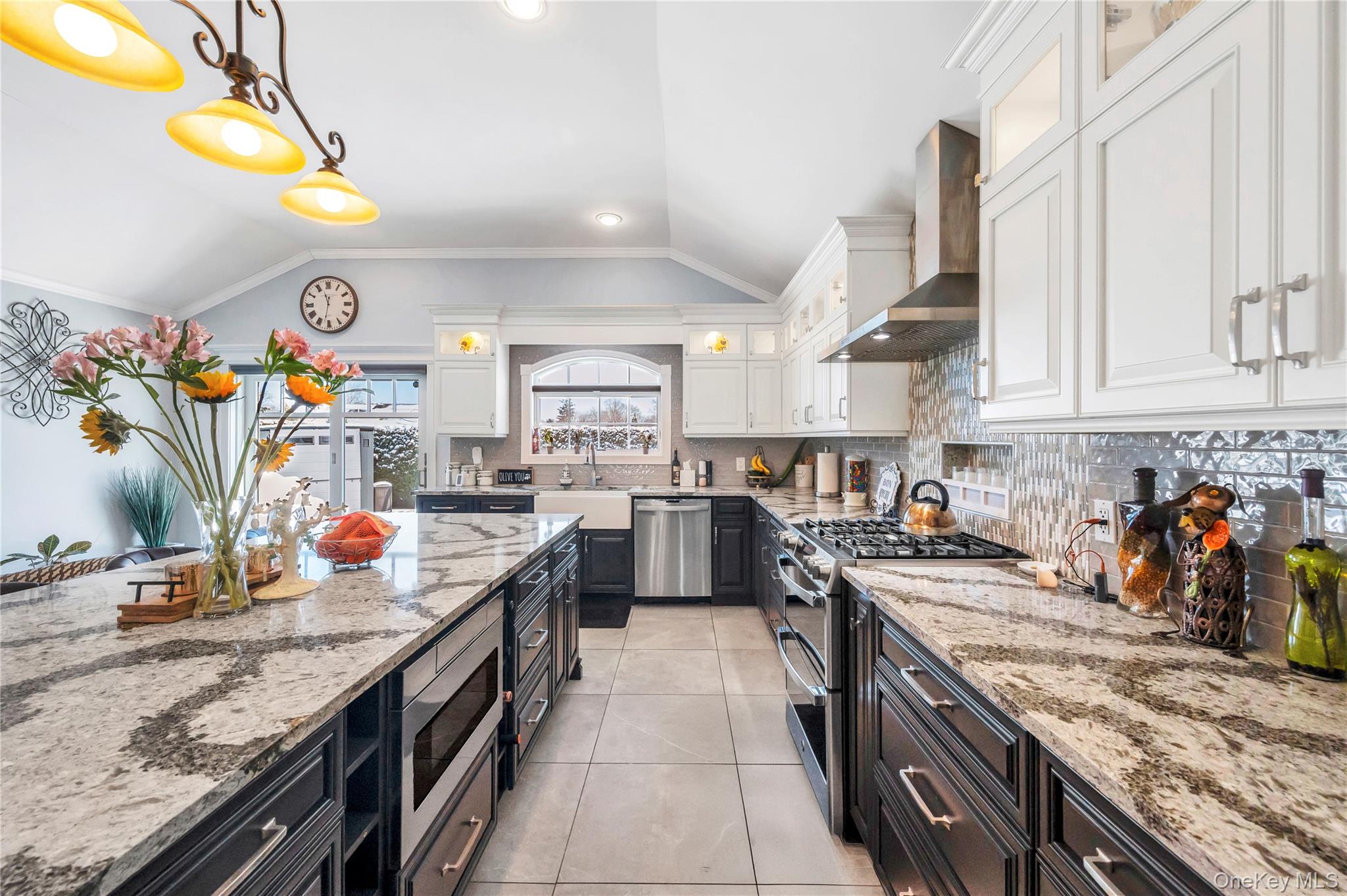 #5 photo, 19 Radburn Drive, Commack , NY 11725