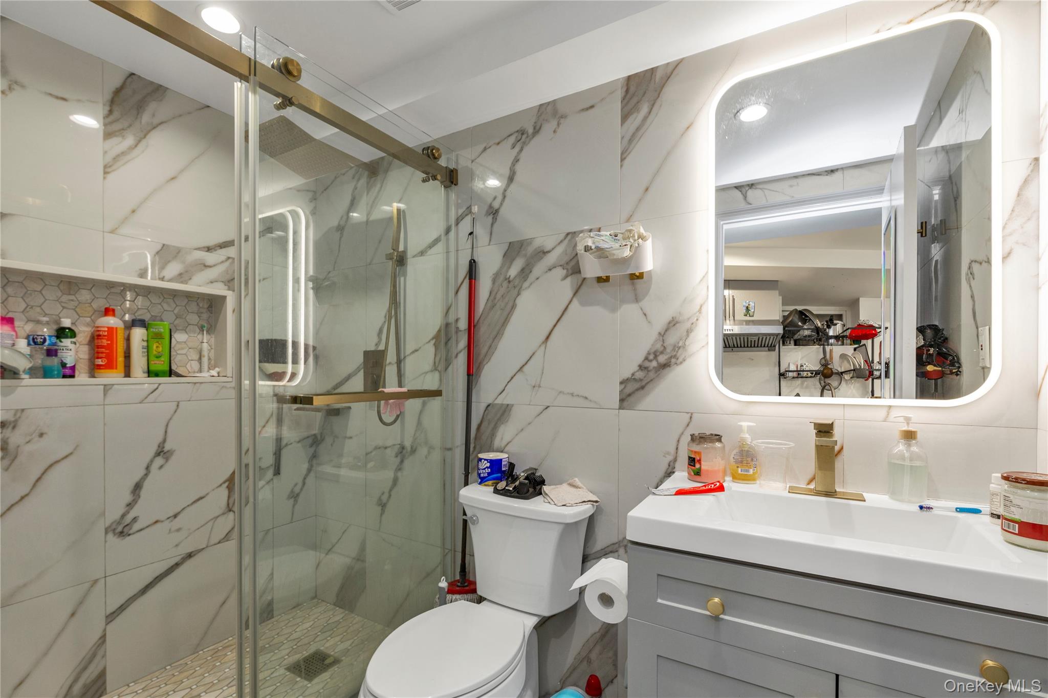 #19 photo, 15040 16th Road, Whitestone , NY 11357