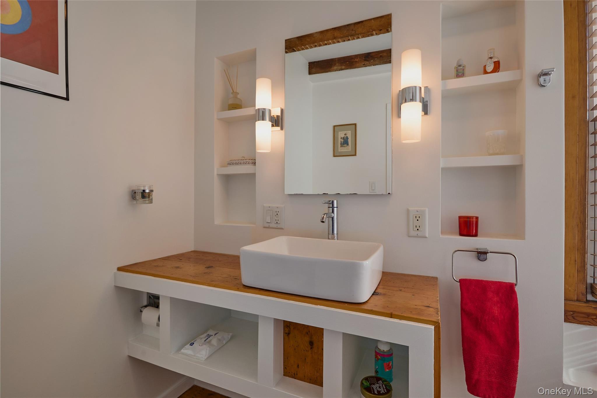 #20 photo, 315 State, Hudson , NY 12534