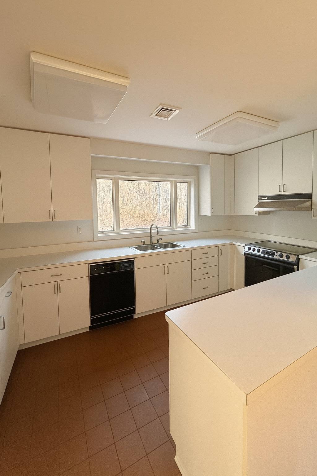 #6 photo, 15 DONGAN WAY          2.5 Acres, East Hampton , NY 11937