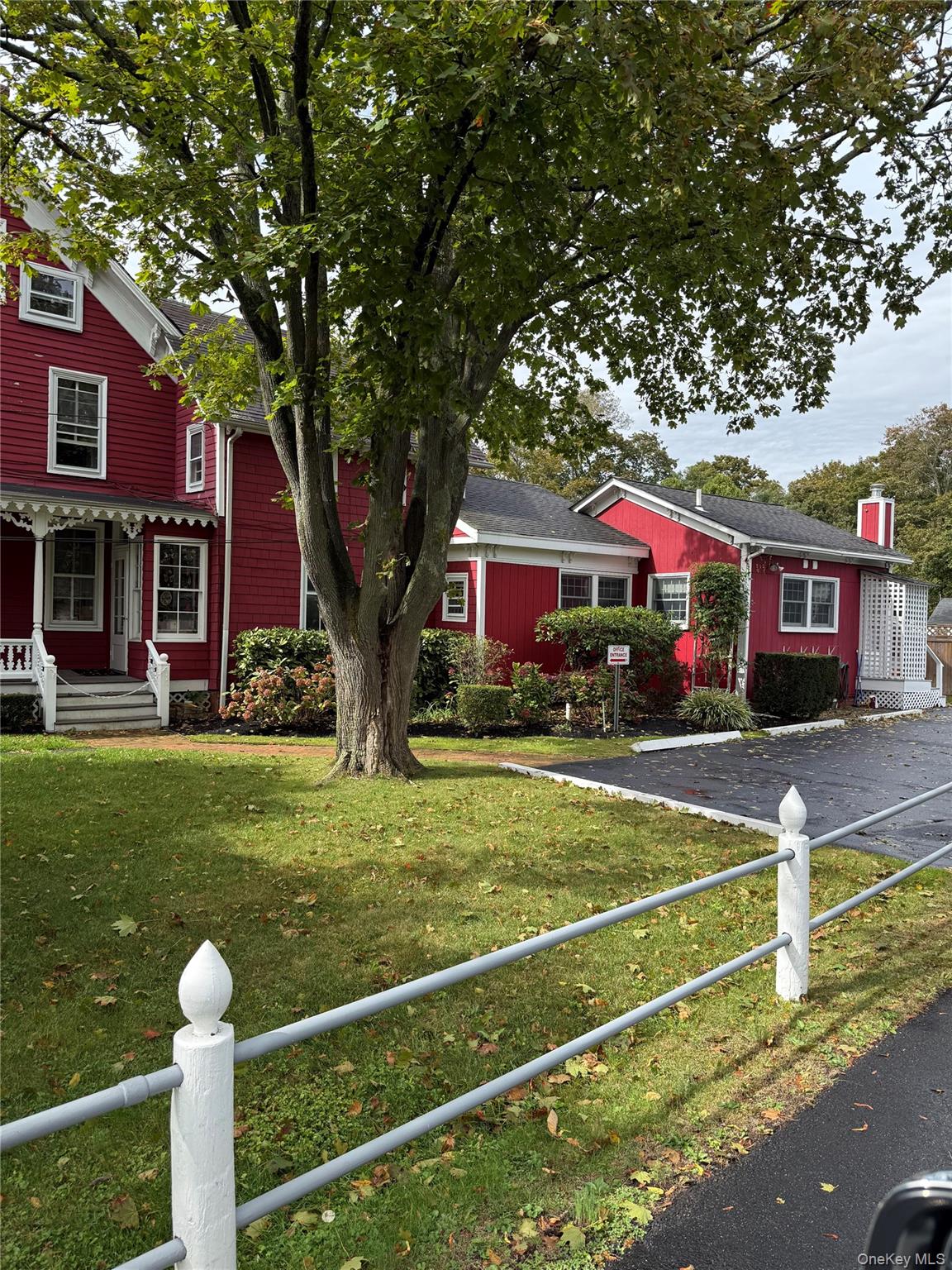 #11 photo, 247 Main Street, Center Moriches , NY 11934