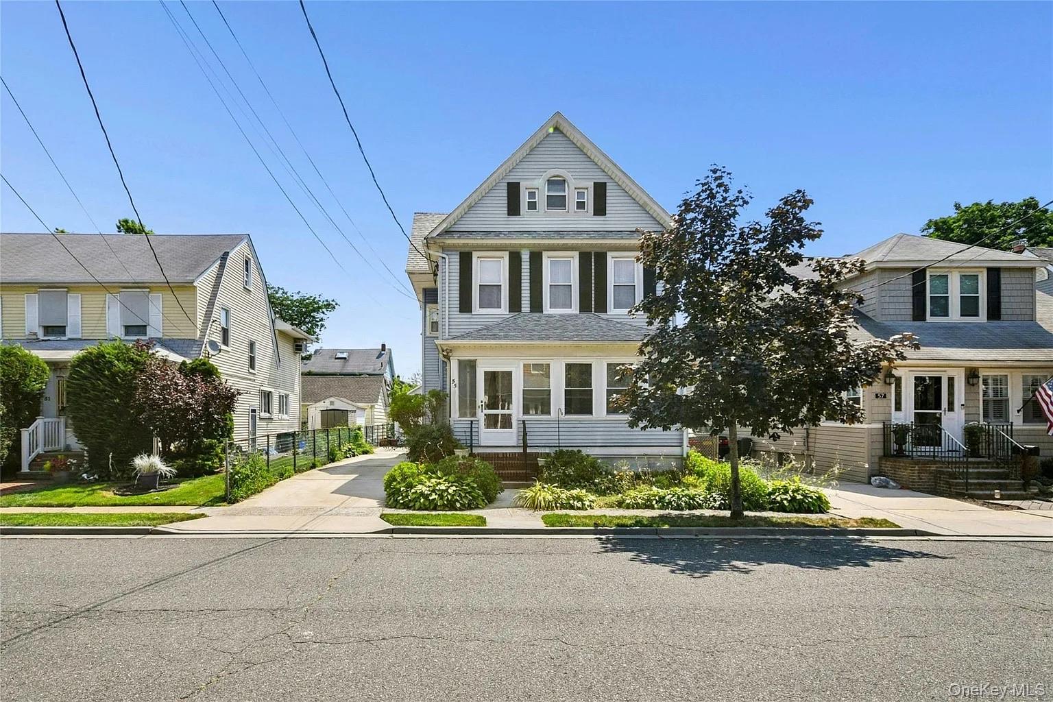 #1 photo, 55 Vernon Avenue, Rockville Centre , NY 11570