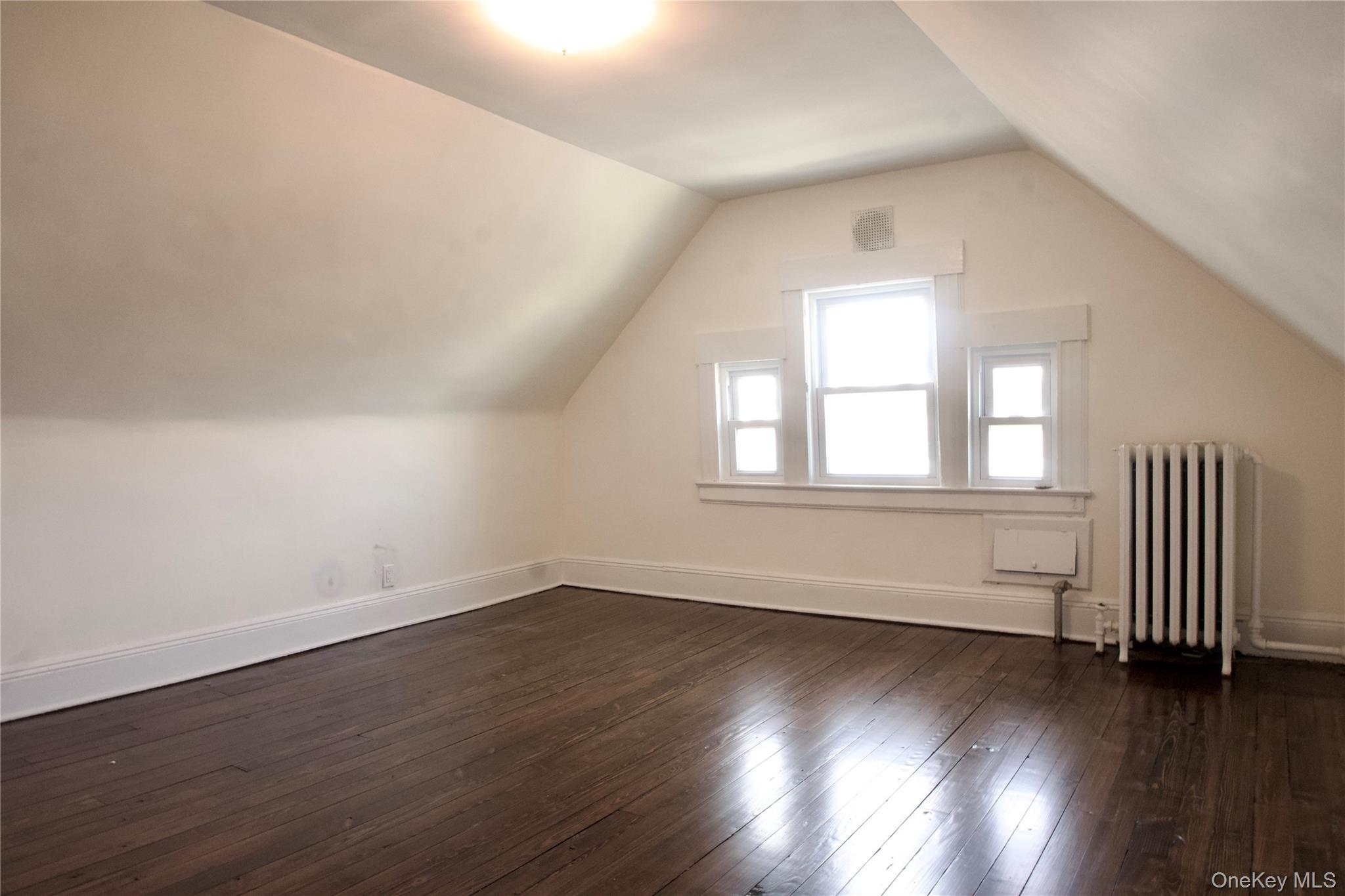 #18 photo, 55 Vernon Avenue, Rockville Centre , NY 11570