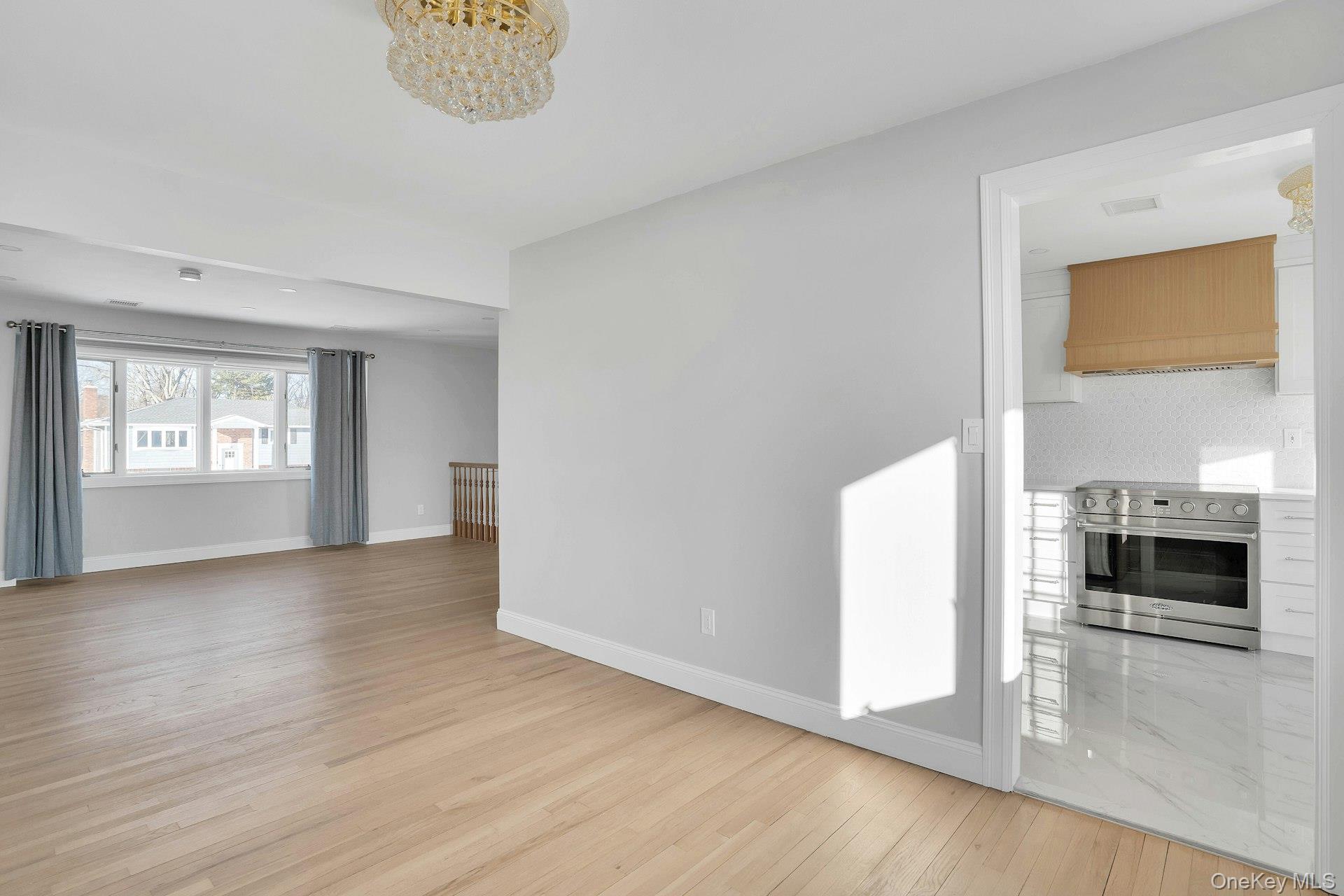 #12 photo, 89 Harvest Lane, Commack , NY 11725