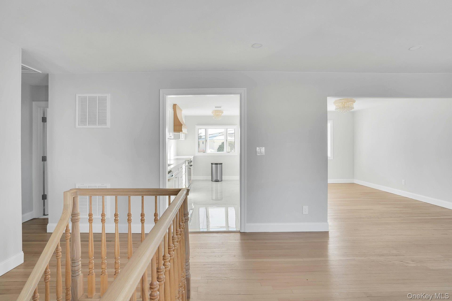 #9 photo, 89 Harvest Lane, Commack , NY 11725