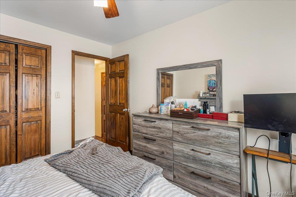 #18 photo, Bayside, Bayside , NY 11361