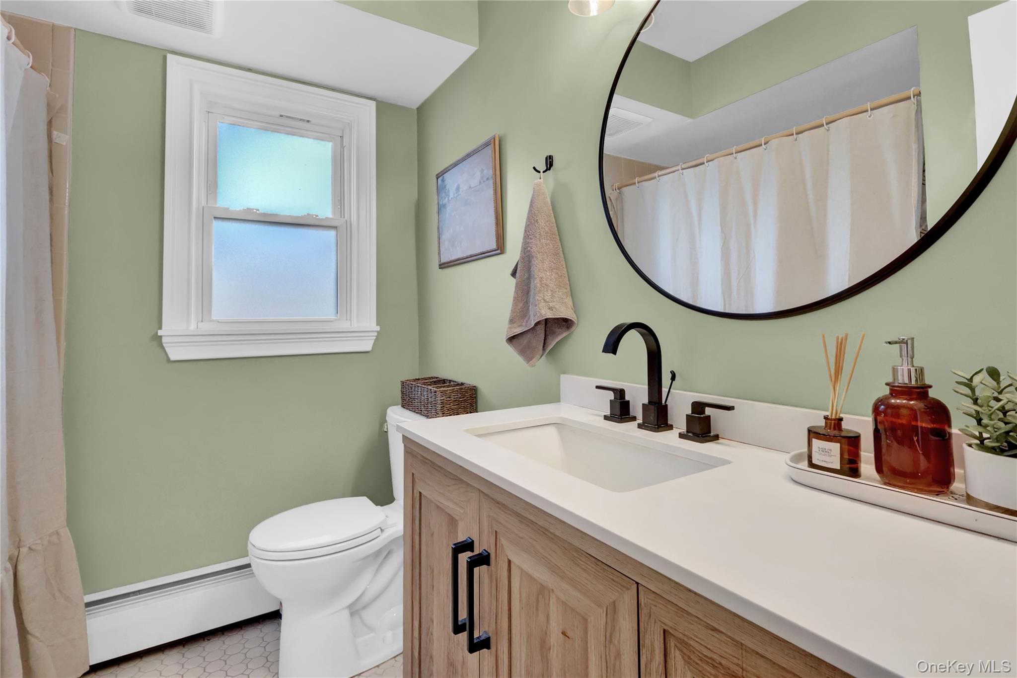 #10 photo, 3887 Hudson Avenue, Seaford , NY 11783