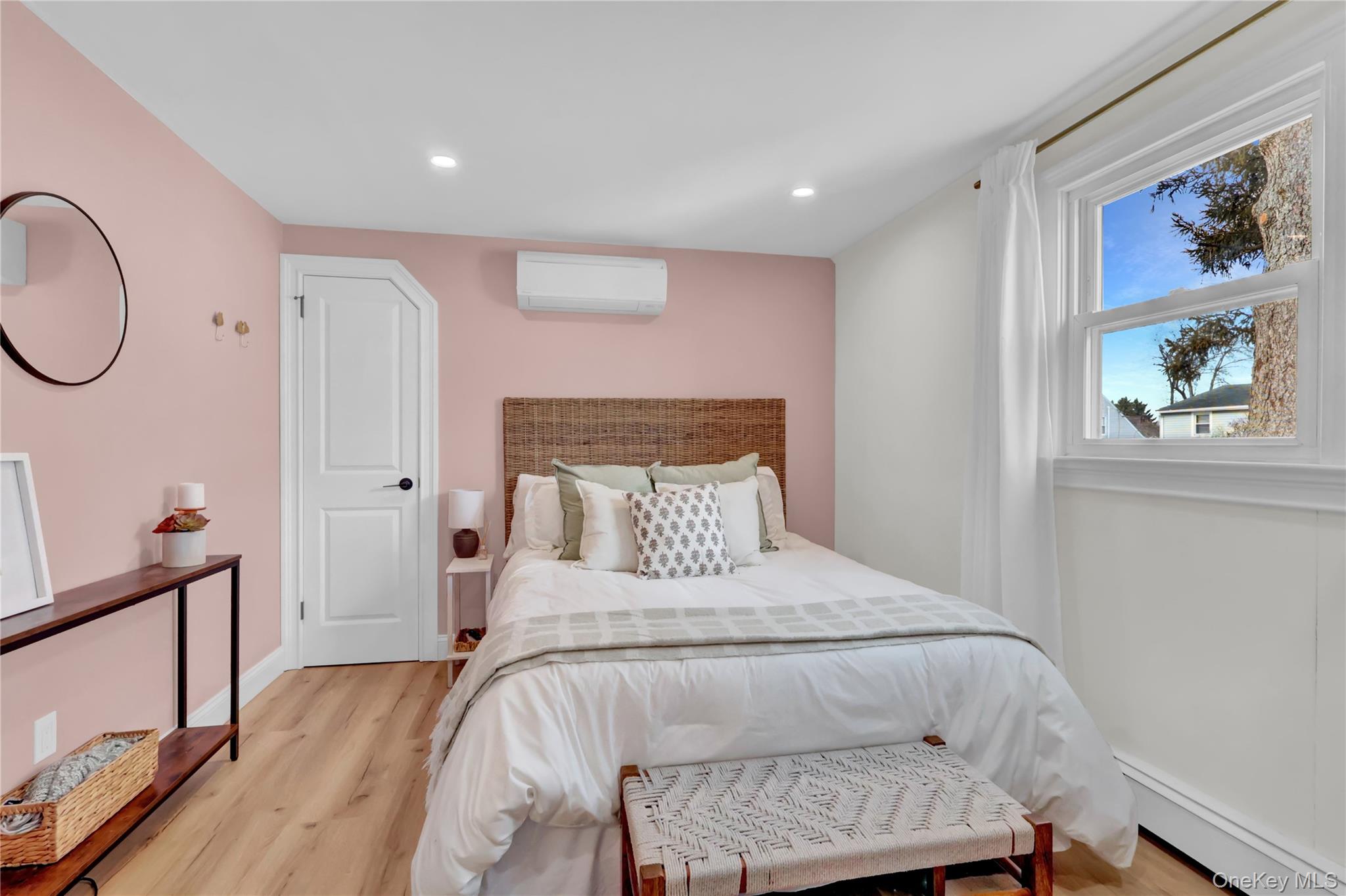 #17 photo, 3887 Hudson Avenue, Seaford , NY 11783