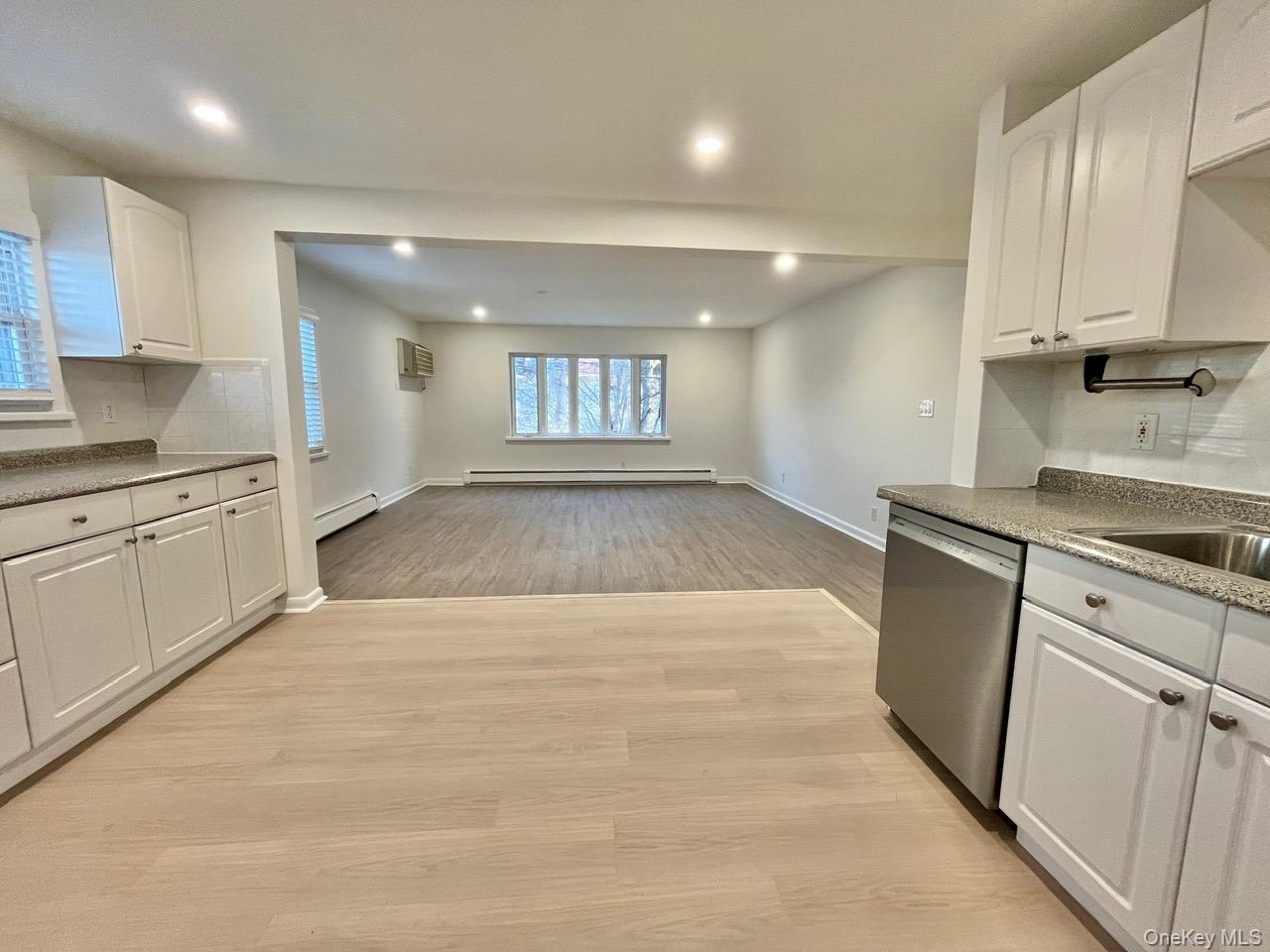 #2 photo, 103 Bennett Avenue, Yonkers , NY 10701