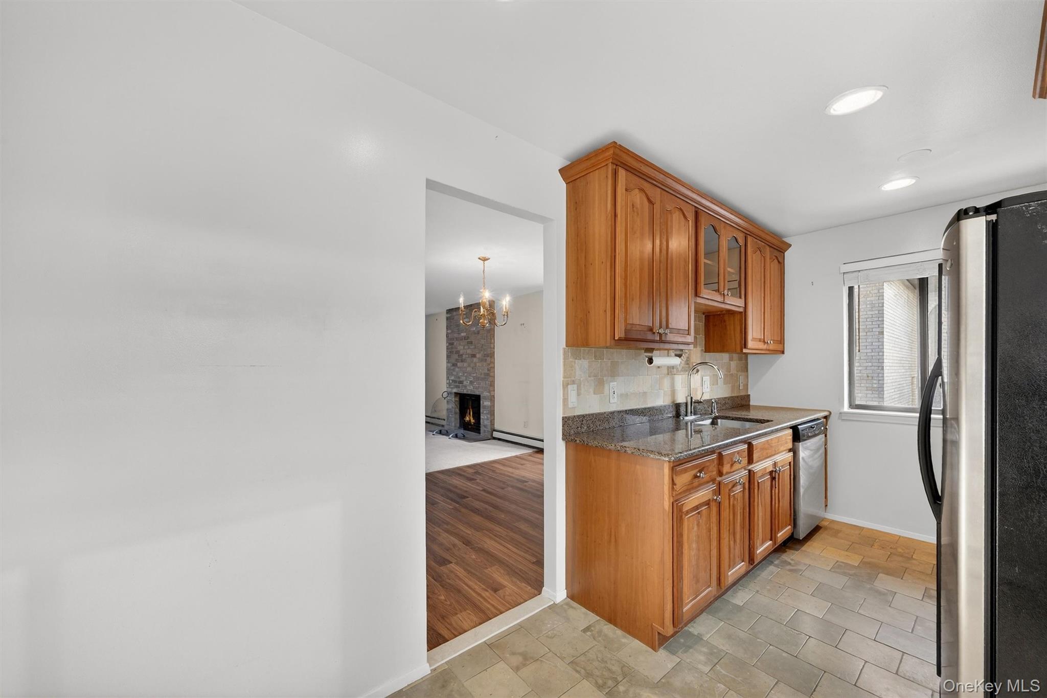 #10 photo, 89 N Broadway, White Plains , NY 10603